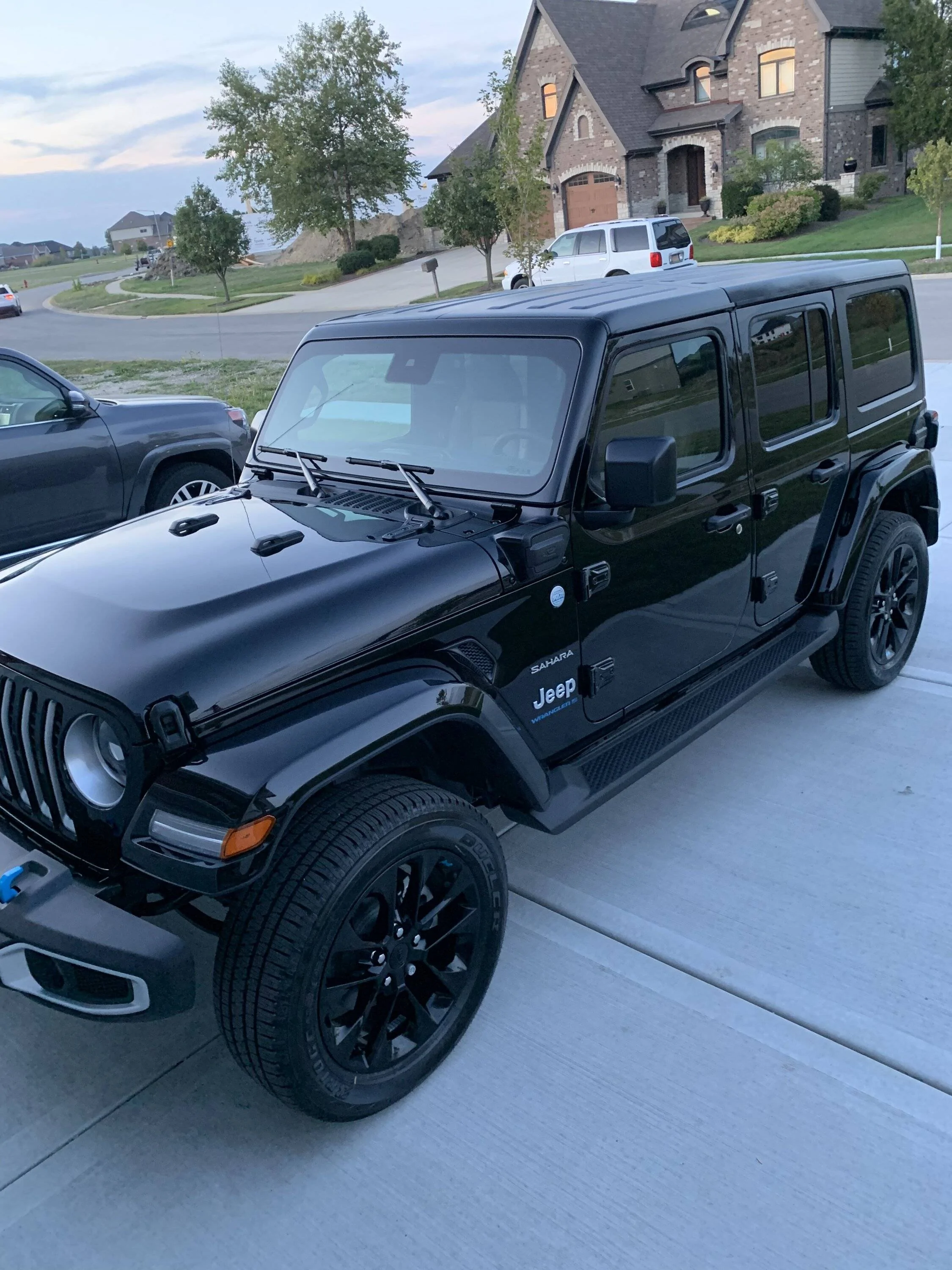 Jeep Gladiator Throwback Thursday!!! Let's see those trade-ins vs what you have now photos!!! 4BBD5959-BC54-4ED1-9EBE-9028CE384E9A