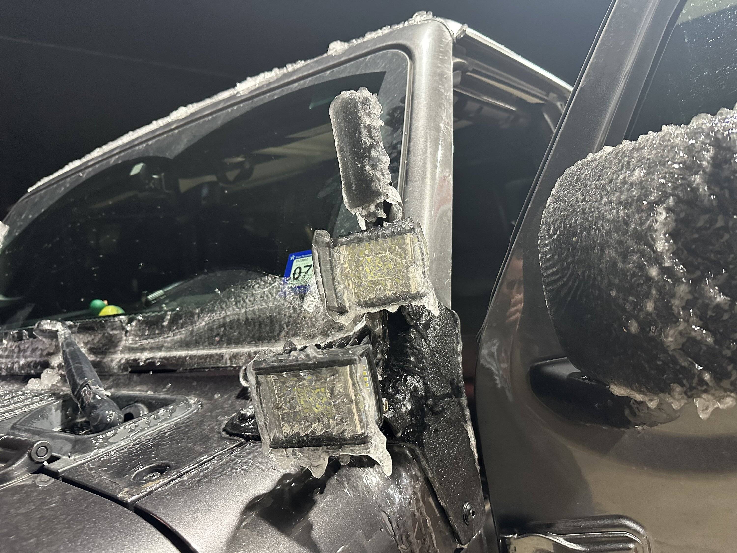 Jeep Gladiator Happy Wednesday!!! Let's see those ? Ice/ Sn❄w photos!!! IMG_1509