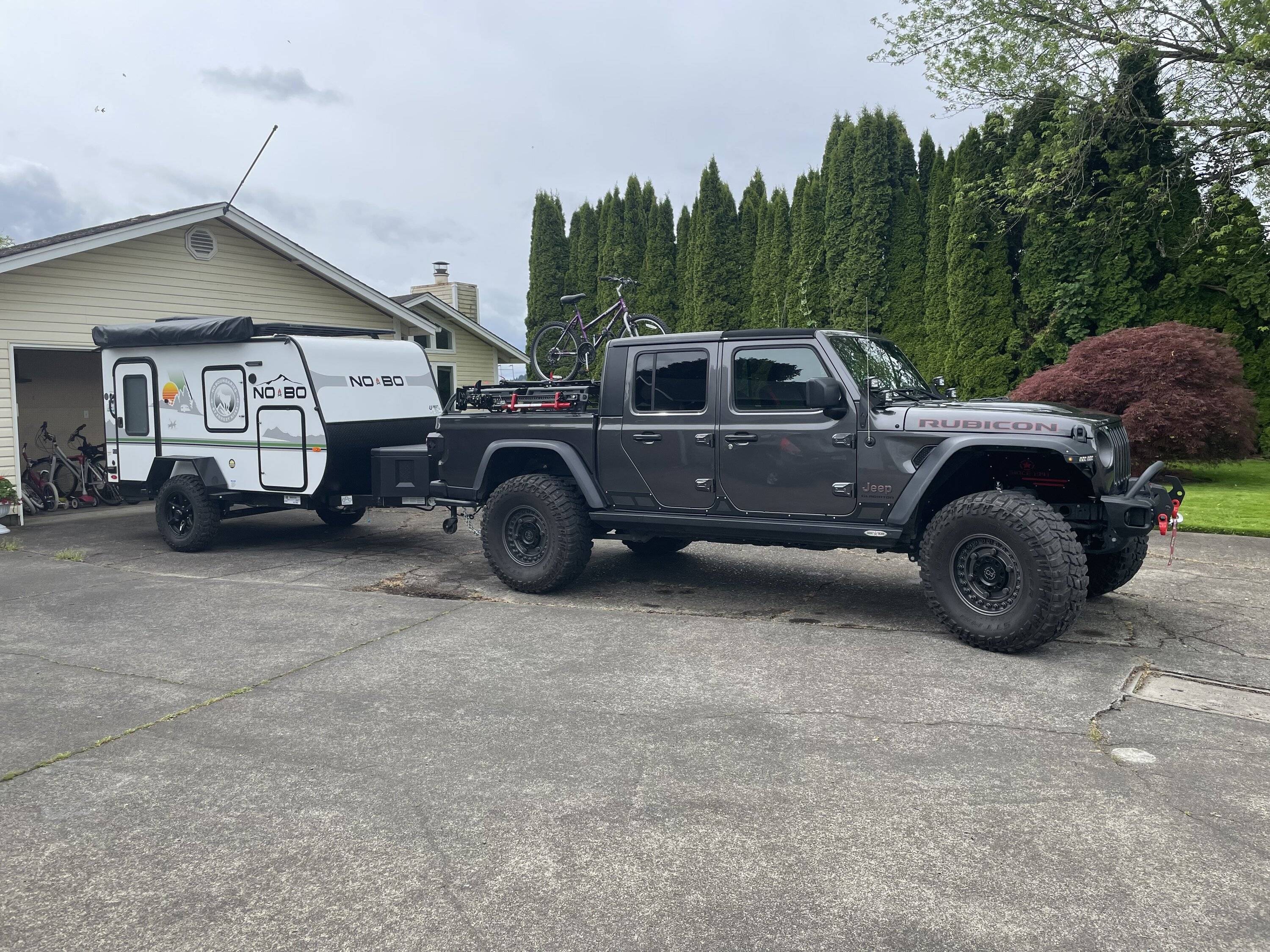 Jeep Gladiator Throwback Thursday!!! Let's see those trade-ins vs what you have now photos!!! IMG_7752