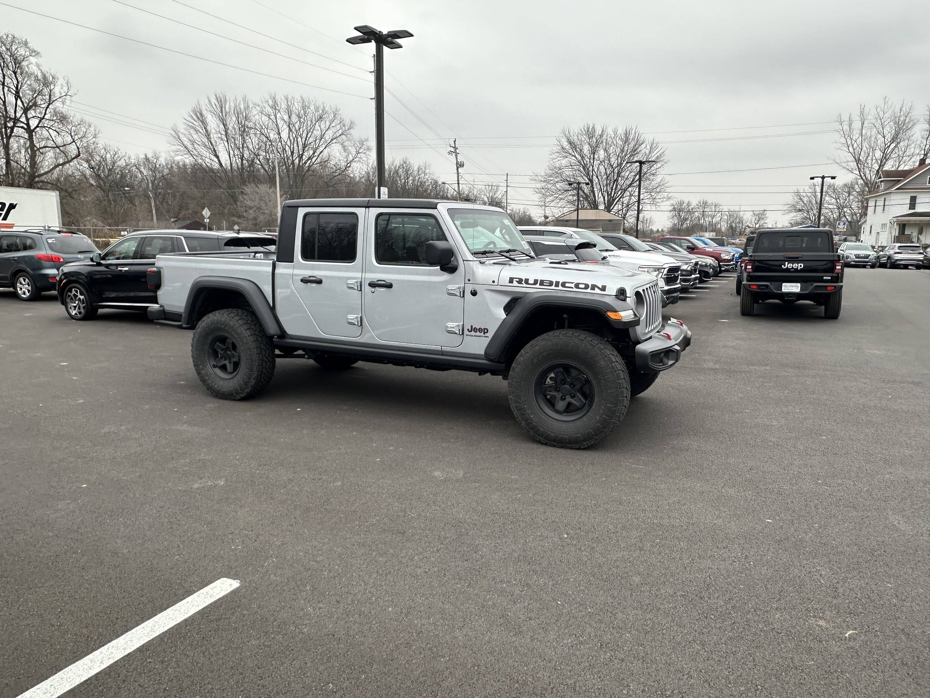 Jeep Gladiator Throwback Thursday!!! Let's see those trade-ins vs what you have now photos!!! IMG_3051