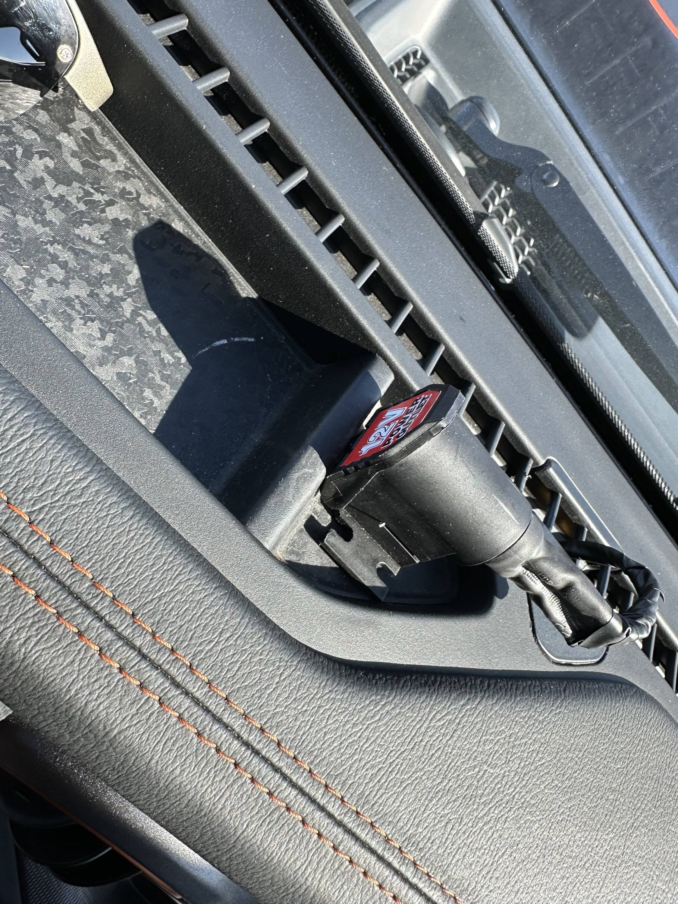 Jeep Gladiator MOPAR brake controller IMG_1283