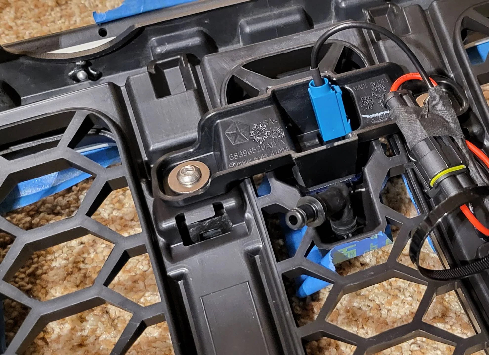 Jeep Gladiator Mopar Trail Cam DIY Installation - 2023 Diesel Gladiator Rubicon 20240119_100948