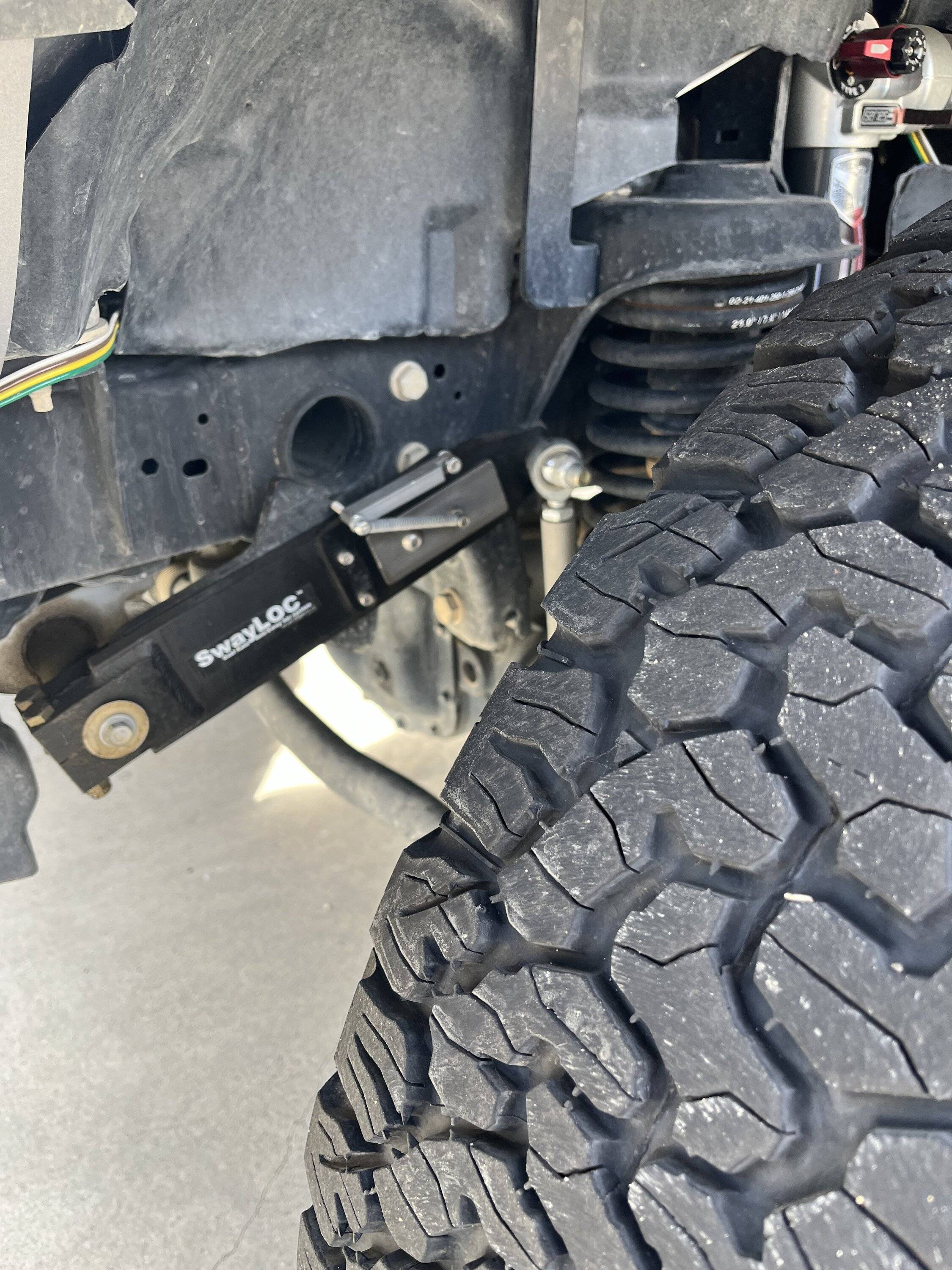 Jeep Gladiator Broken rear sway bar frame mounts tempImageL97CUP