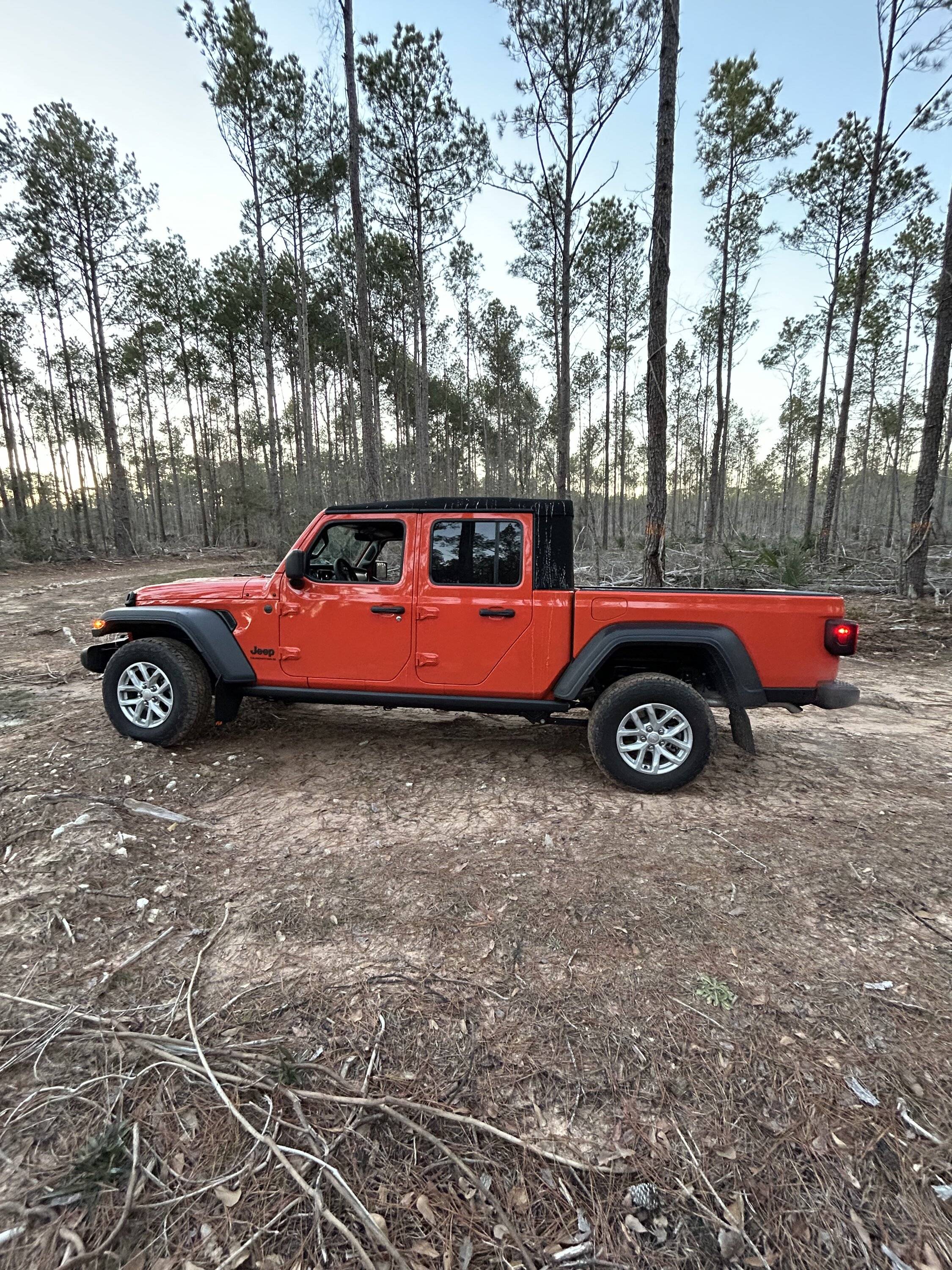 Jeep Gladiator Throwback Thursday!!! Let's see those trade-ins vs what you have now photos!!! IMG_8411