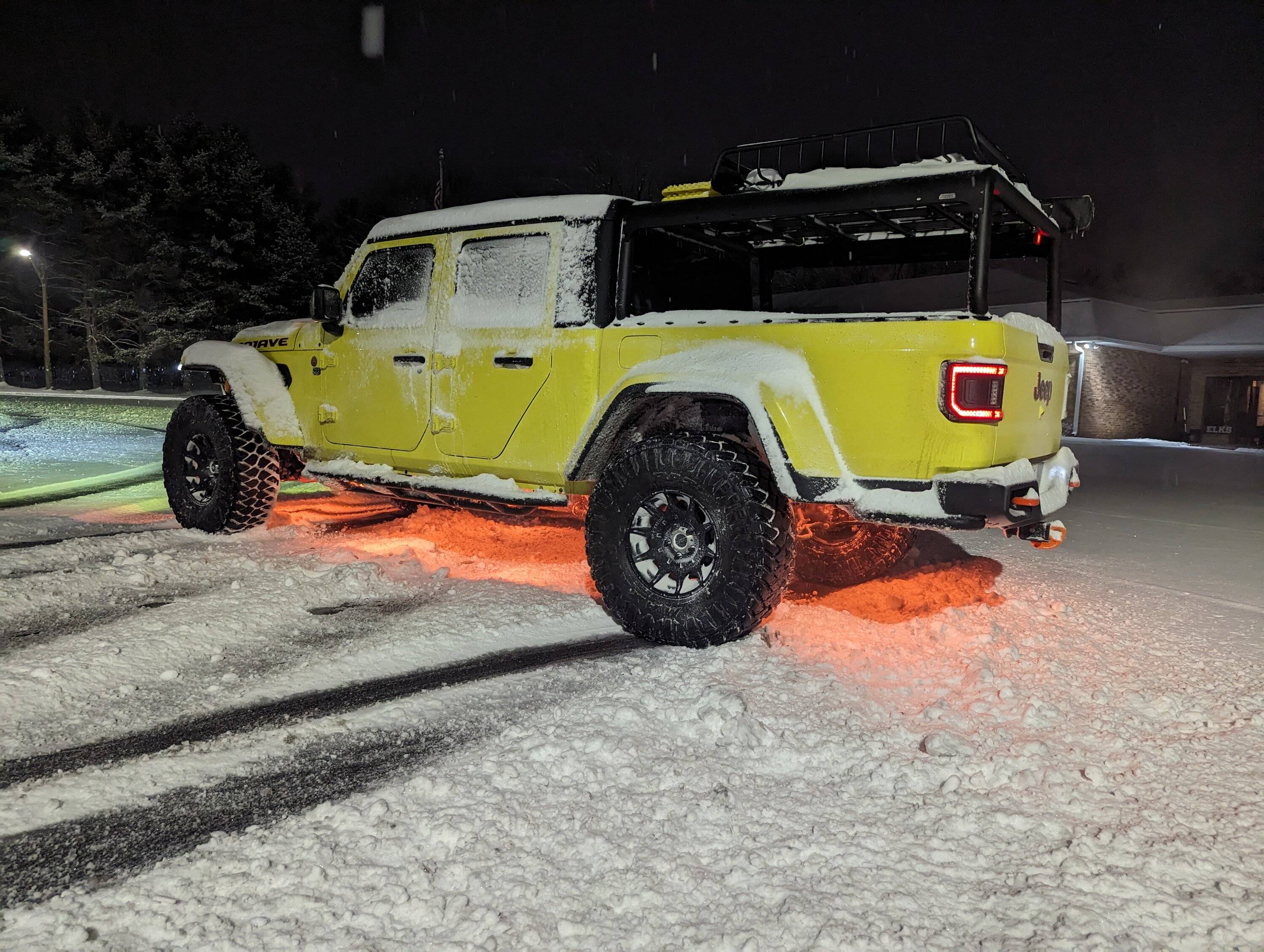 Jeep Gladiator Happy Wednesday!!! Let's see those ? Ice/ Sn❄w photos!!! PXL_20240116_043048483