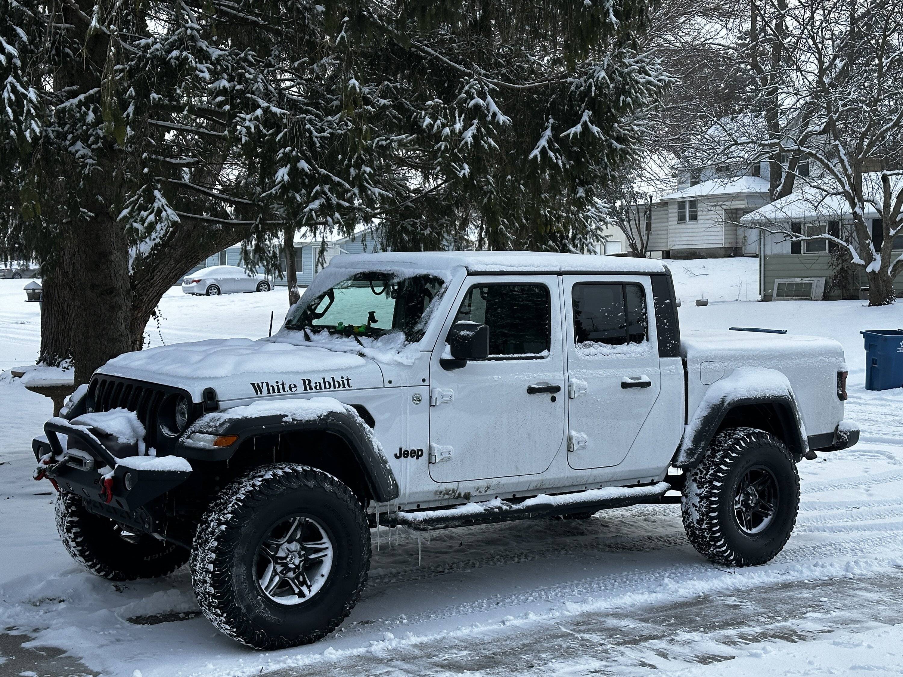 Jeep Gladiator Happy Wednesday!!! Let's see those ? Ice/ Sn❄w photos!!! IMG_6754