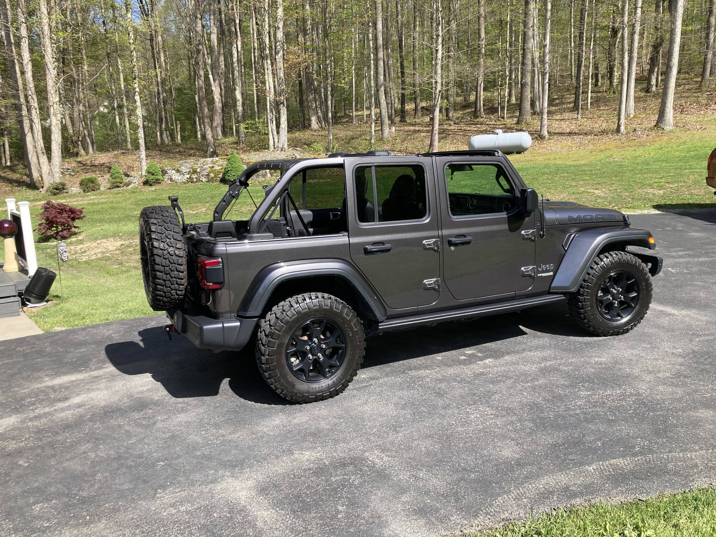 Jeep Gladiator Throwback Thursday!!! Let's see those trade-ins vs what you have now photos!!! IMG_3335