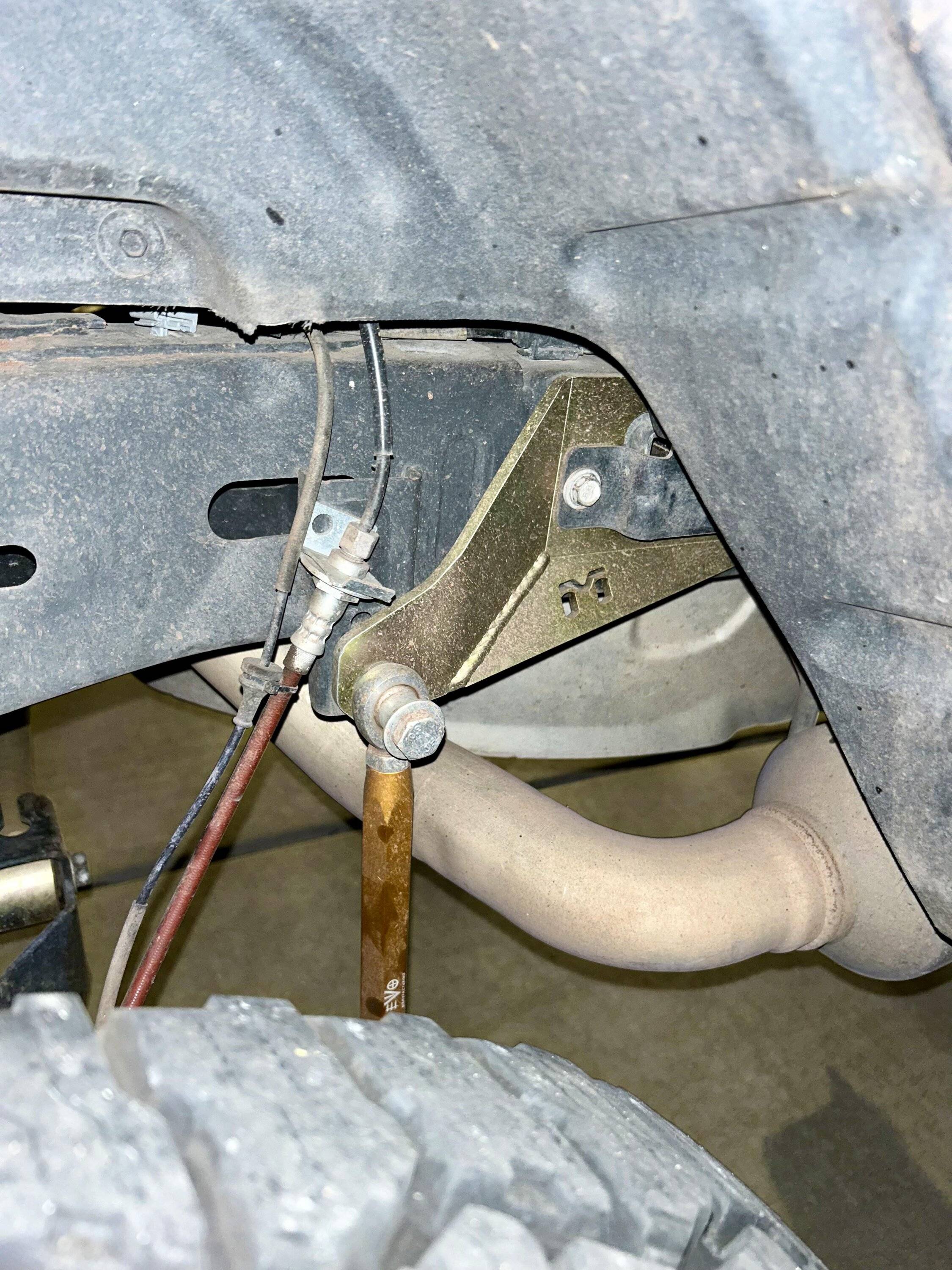 Jeep Gladiator Broken rear sway bar frame mounts IMG_5905
