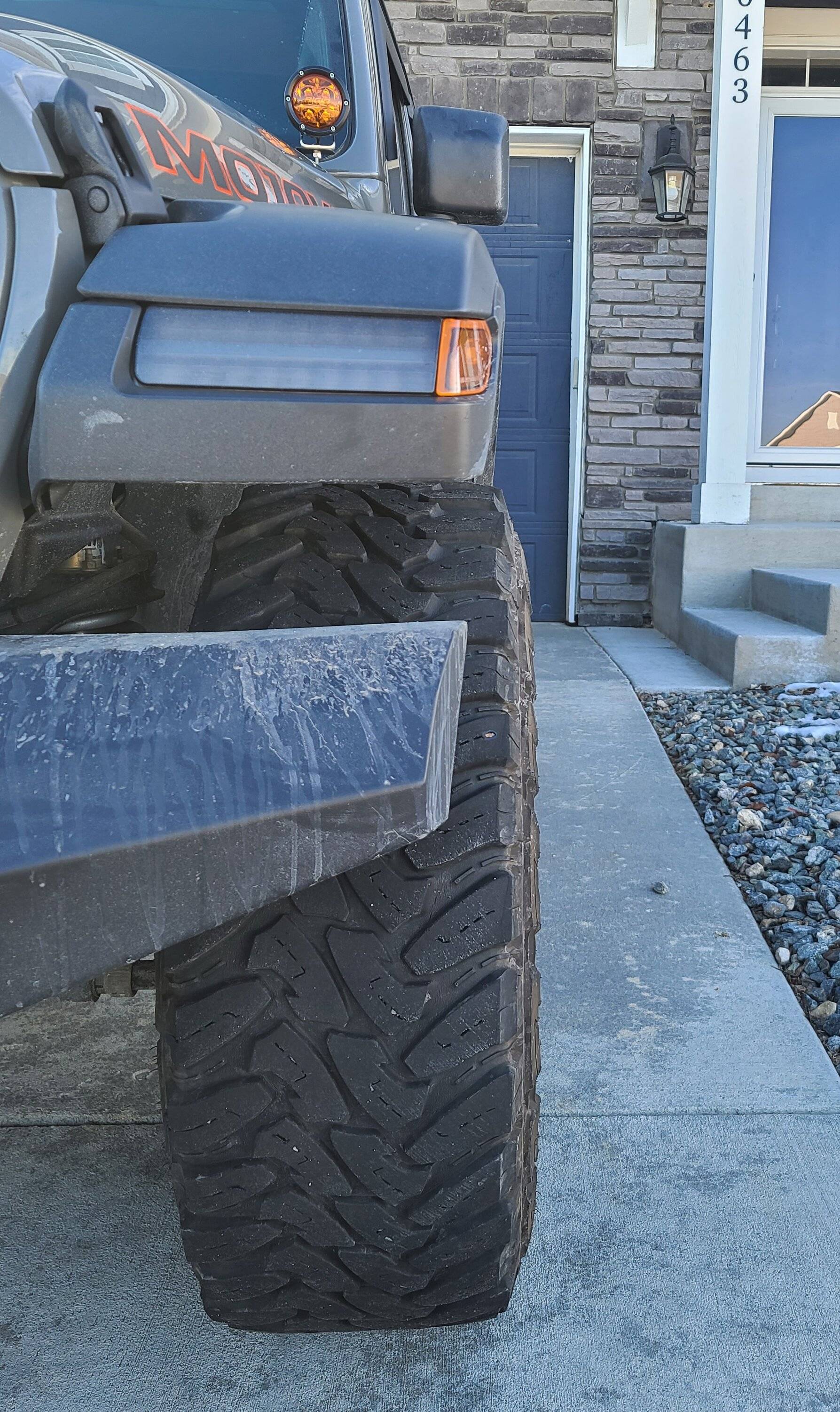 Jeep Gladiator Just got a 22 rubicon want it level and 35s 20240120_144252~2