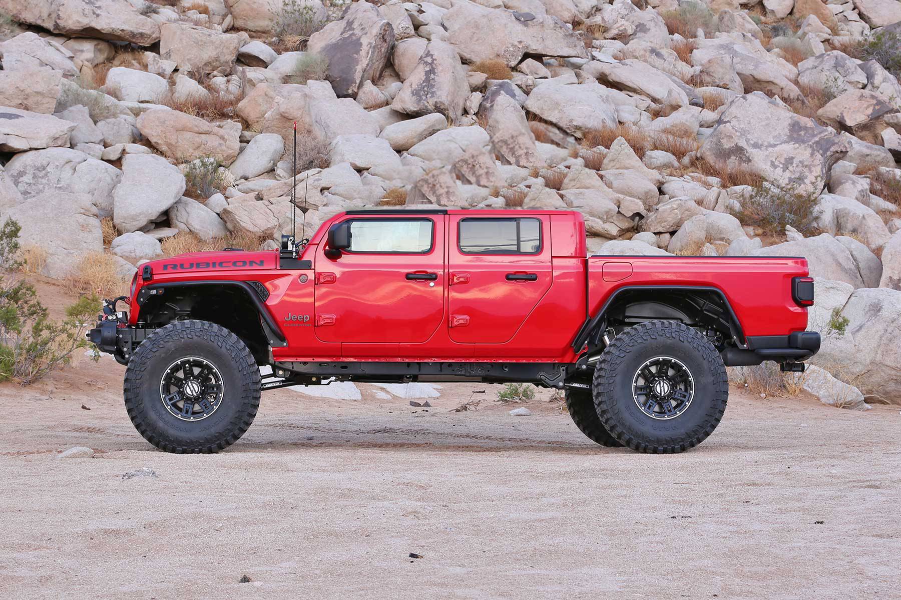 Jeep Gladiator Need suggestions for Mojave + RTT with height restrictions Chopped