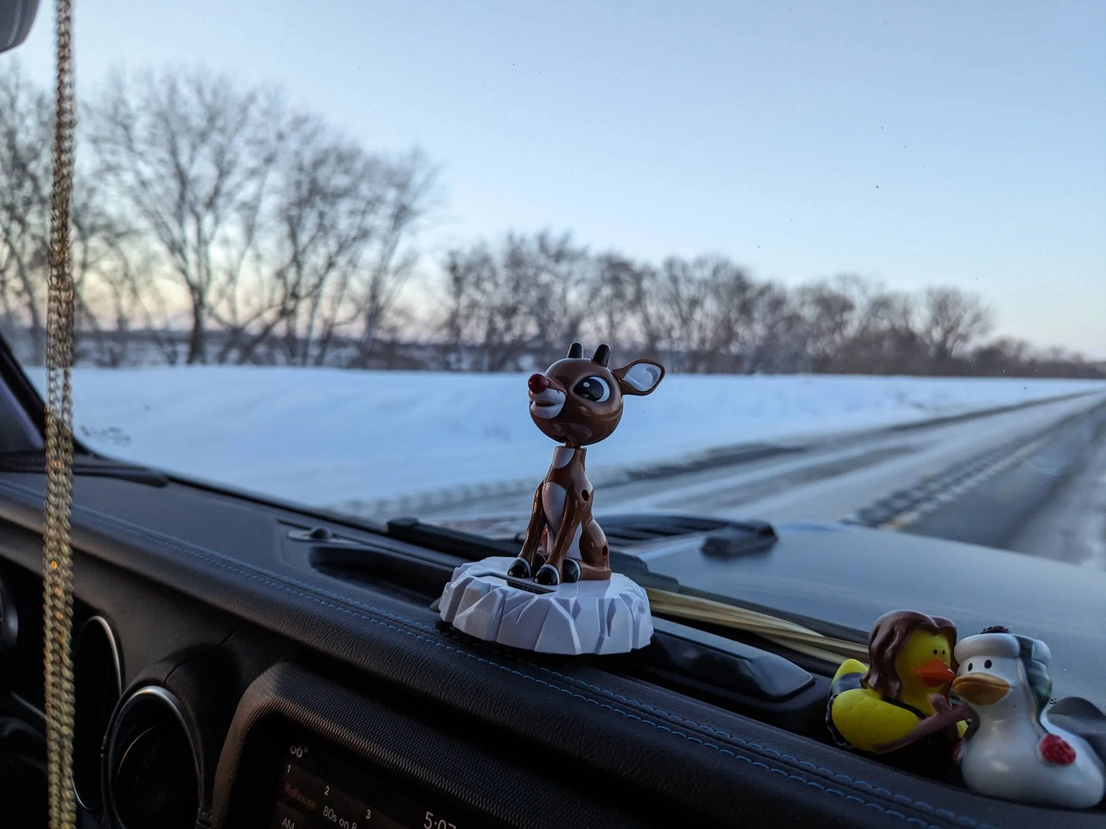 Jeep Gladiator Happy Wednesday!!! Let's see those ? Ice/ Sn❄w photos!!! PXL_20240120_230741740