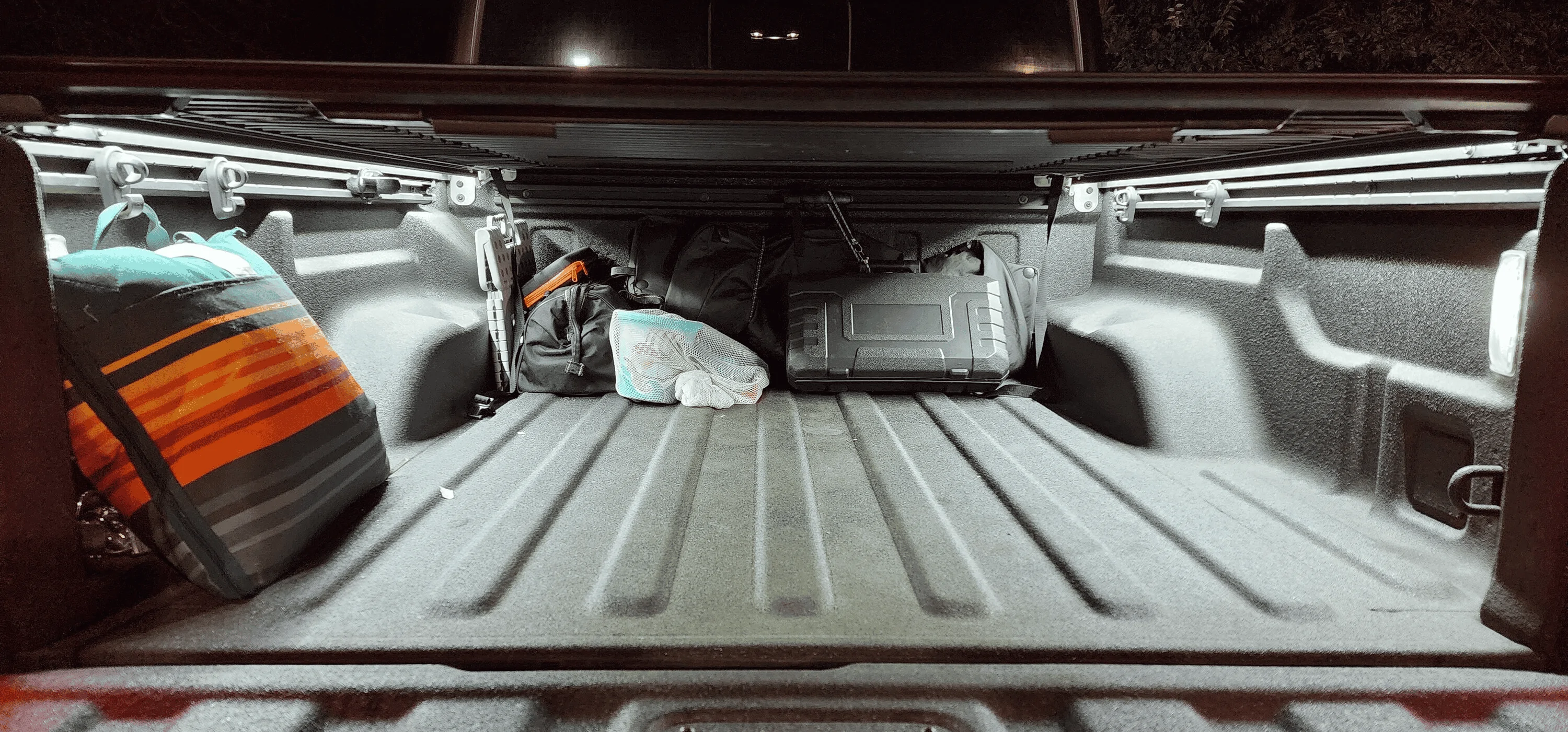 Jeep Gladiator How do you turn on the bed lights? [FIXED] 1705851583788