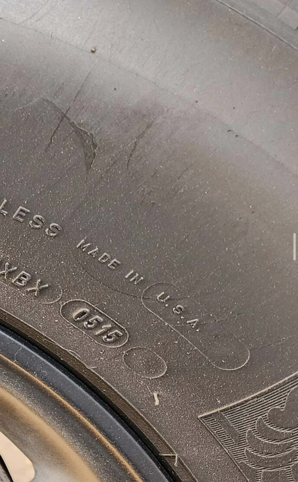 Jeep Gladiator Crack in tires, Replace? IMG_2205