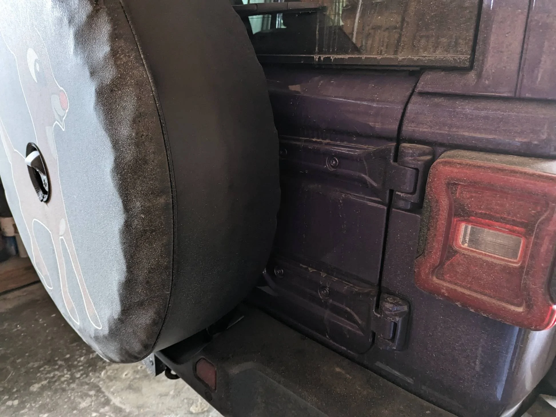 Jeep Gladiator Am I stupid to Keep in garage PXL_20240121_191033430
