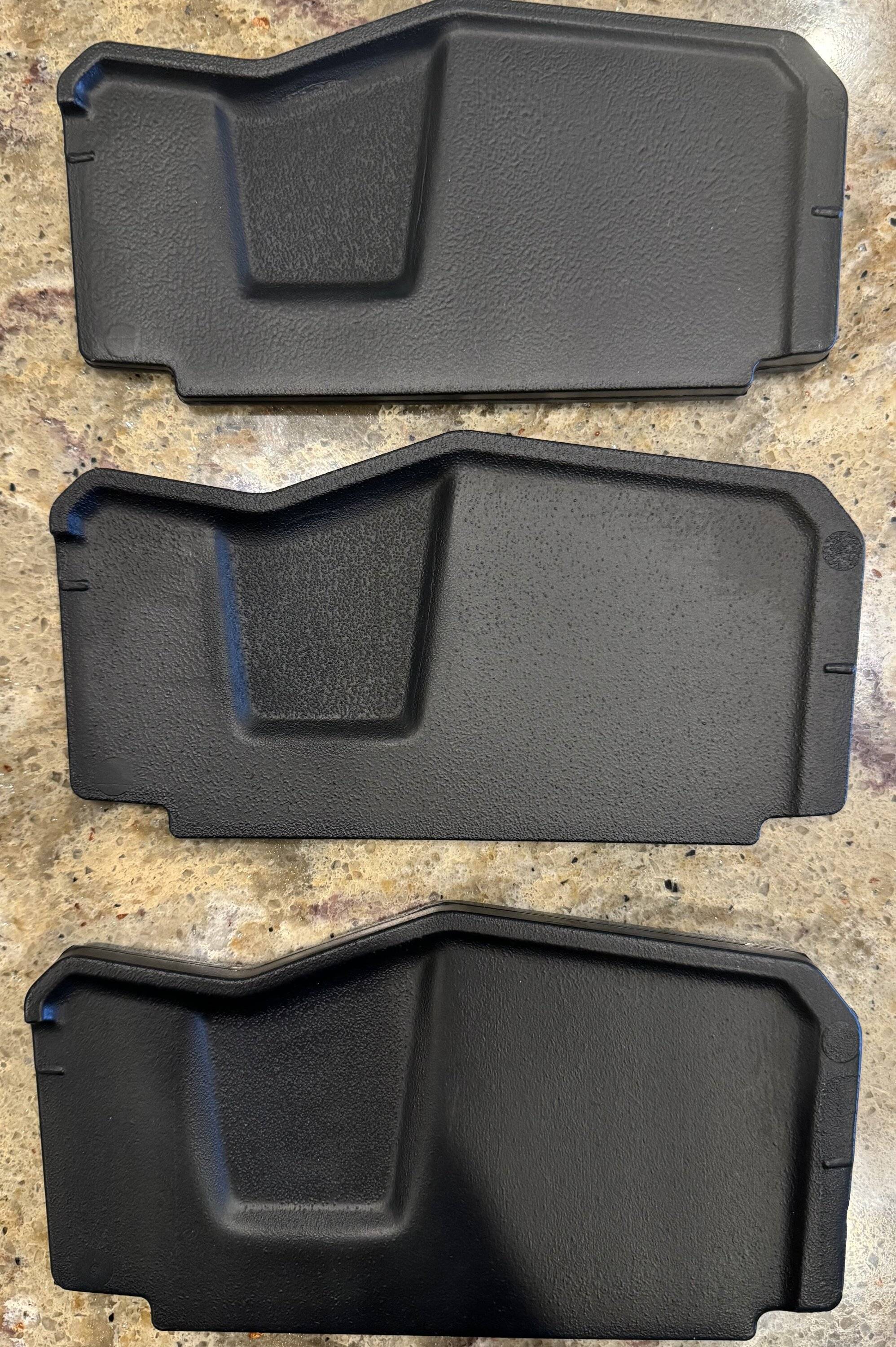 Jeep Gladiator 2020-2023 Jeep Gladiator - 68458810aa Storage Bin Dividers 3 IMG_0060