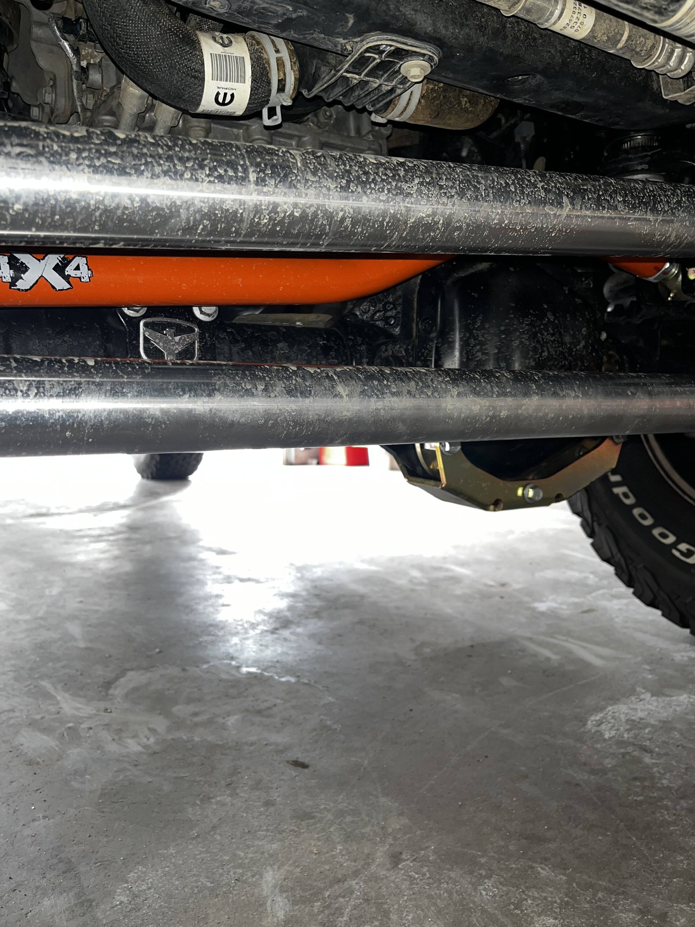 Jeep Gladiator Core 4x4 Track Bar contacting differential cover IMG_3633