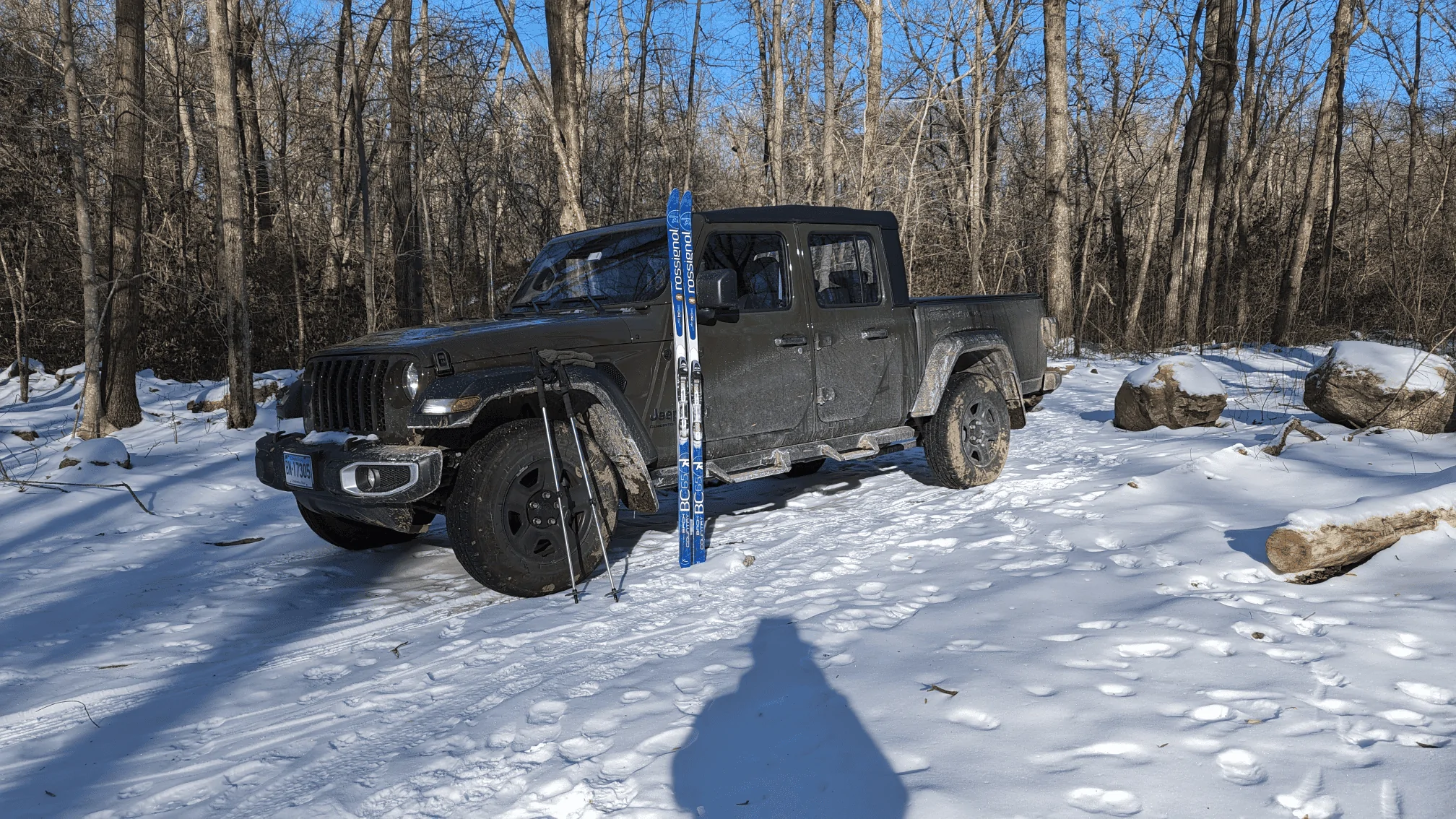 Jeep Gladiator Happy Wednesday!!! Let's see those ? Ice/ Sn❄w photos!!! 1705868533174