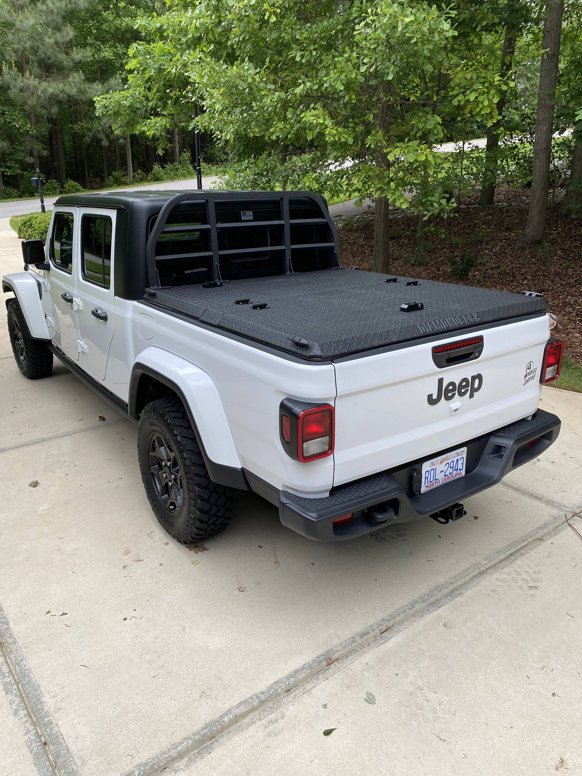 Jeep Gladiator Diamondback cover for sale $1600 67371817943__4B83FD95-228A-4F57-BA7D-D0844F2B0C09
