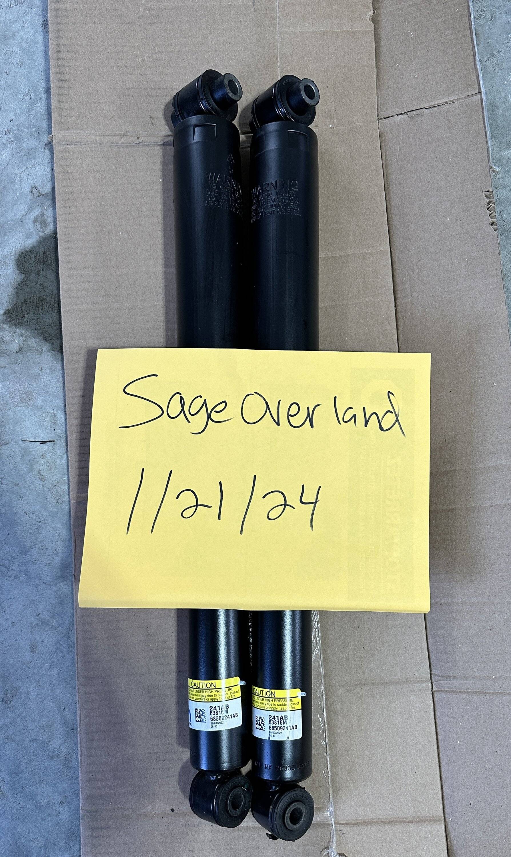 Jeep Gladiator WTS used 22 Gladiator front shocks IMG_1550
