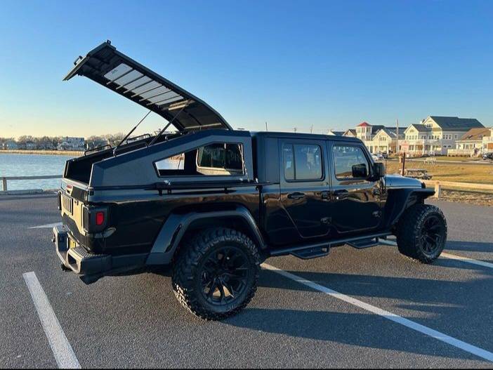 Jeep Gladiator Gaia Shadow Top (fastback style) Screenshot_20240122_122601_Instagram