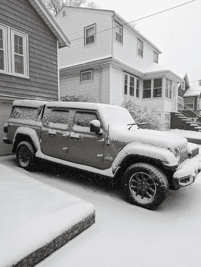 Jeep Gladiator Happy Wednesday!!! Let's see those ? Ice/ Sn❄w photos!!! 1705983054199