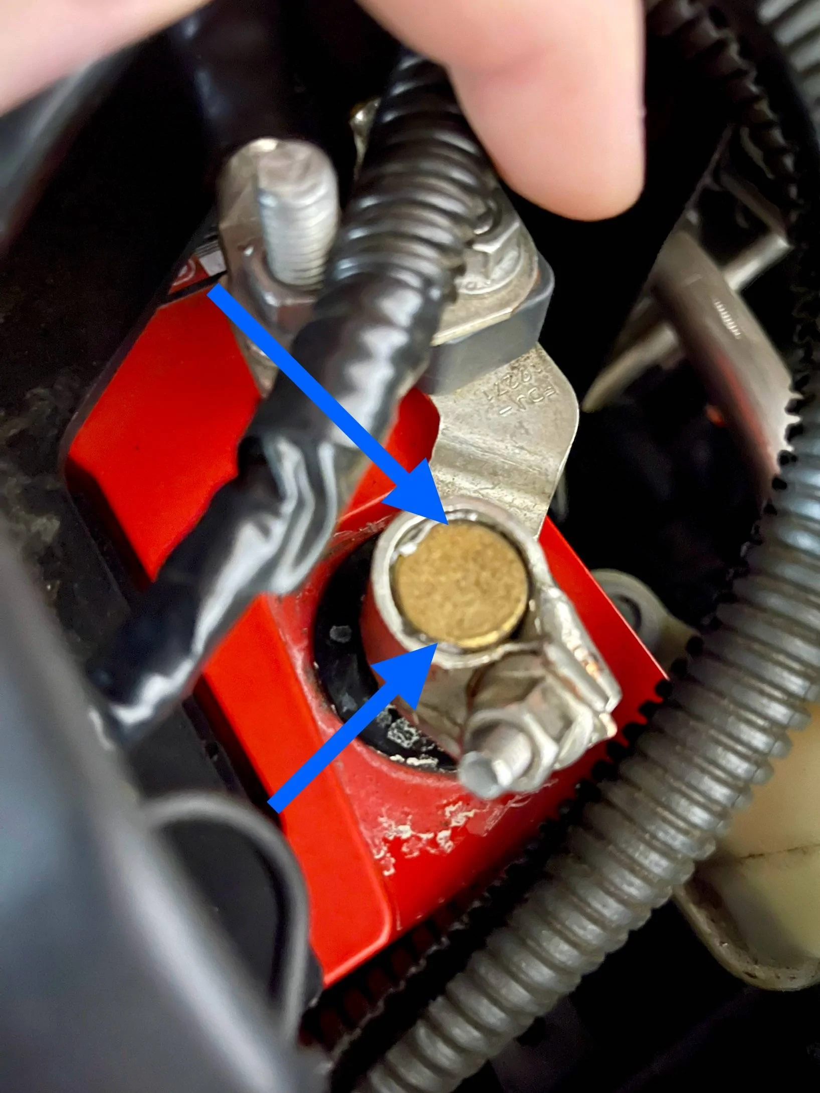 Jeep Gladiator Help me fix a loose negative battery terminal 1705989390461
