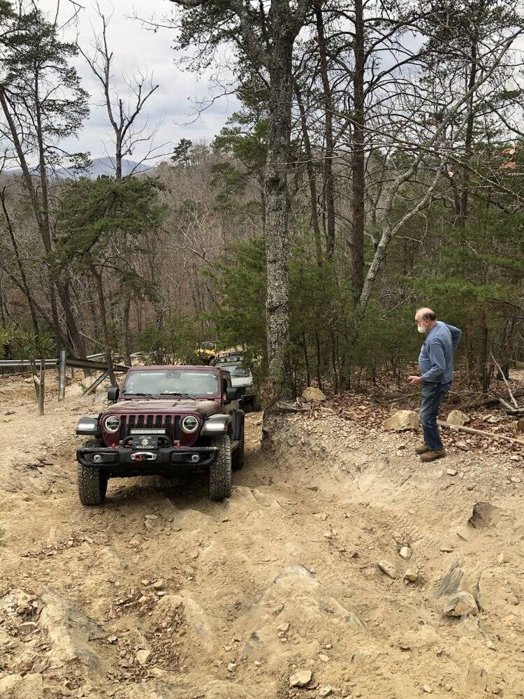 Jeep Gladiator Snazzberry paint no longer available? Dickey Bell