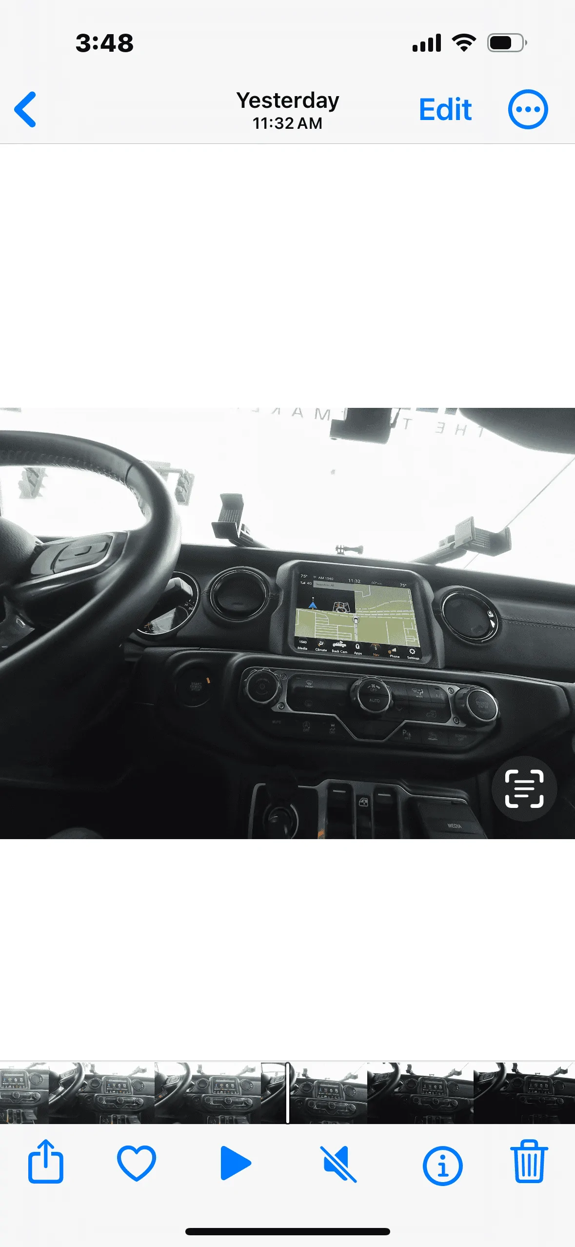 Jeep Gladiator 2022 JT Screen blinking IMG_1796