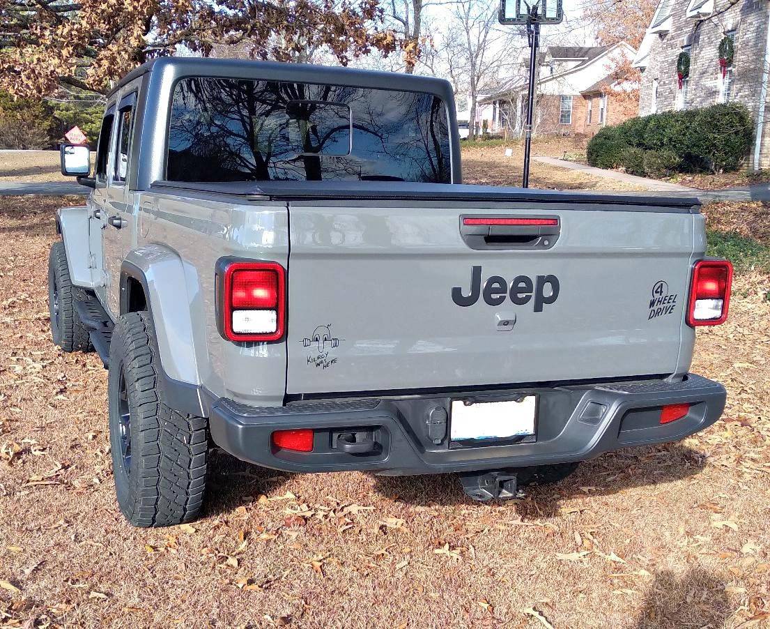 Jeep Gladiator Bed covers recommendations? 20231217_135726