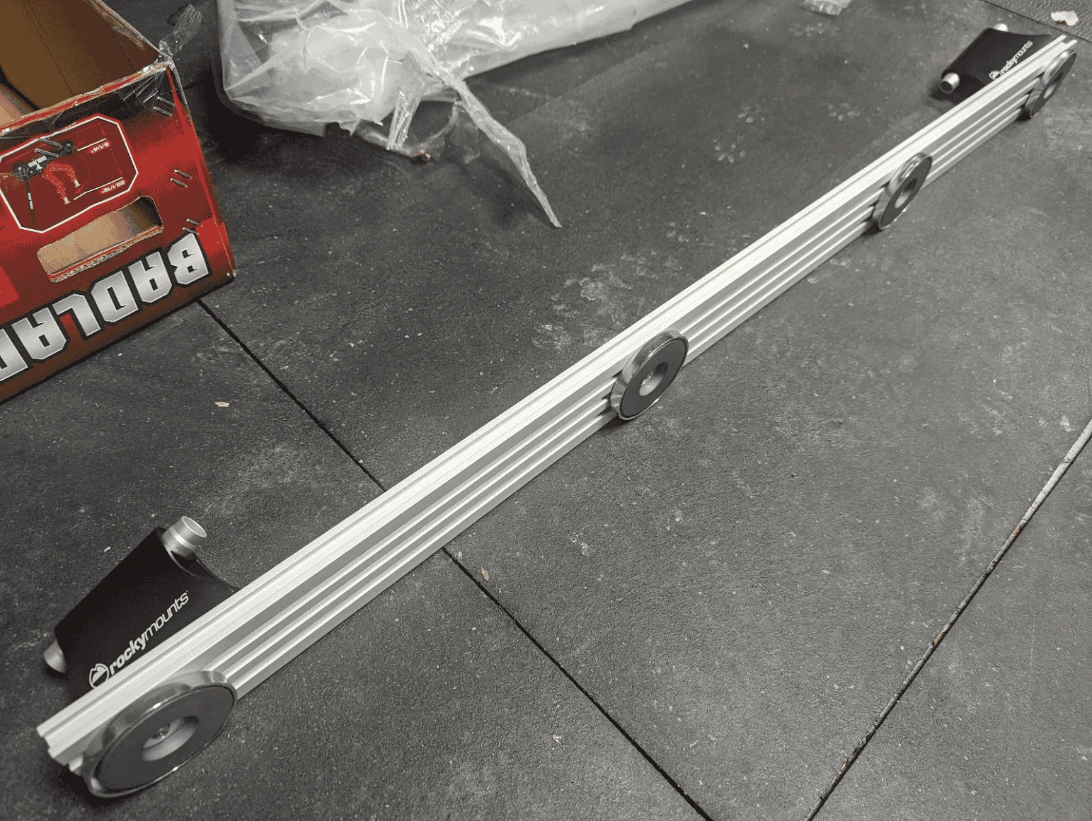 Jeep Gladiator In-bed magnetic bicycle rack installed (Difficulty: 1/5) 1706148730254
