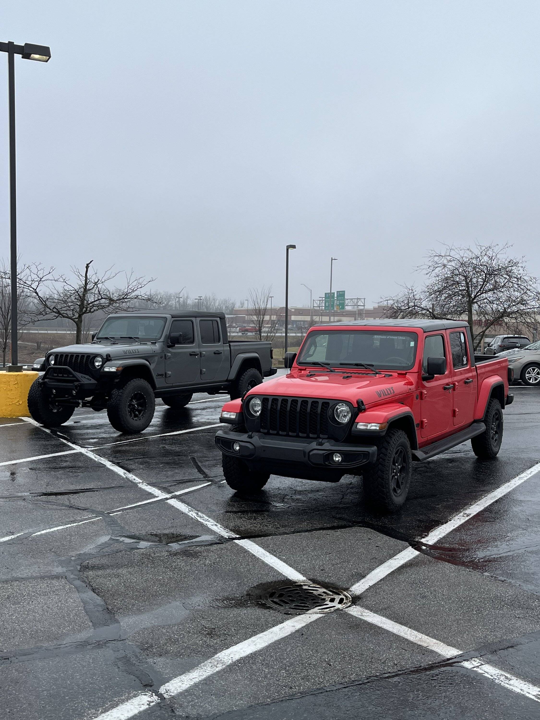 Jeep Gladiator Jeeps Parking Next To Jeeps IMG_4324
