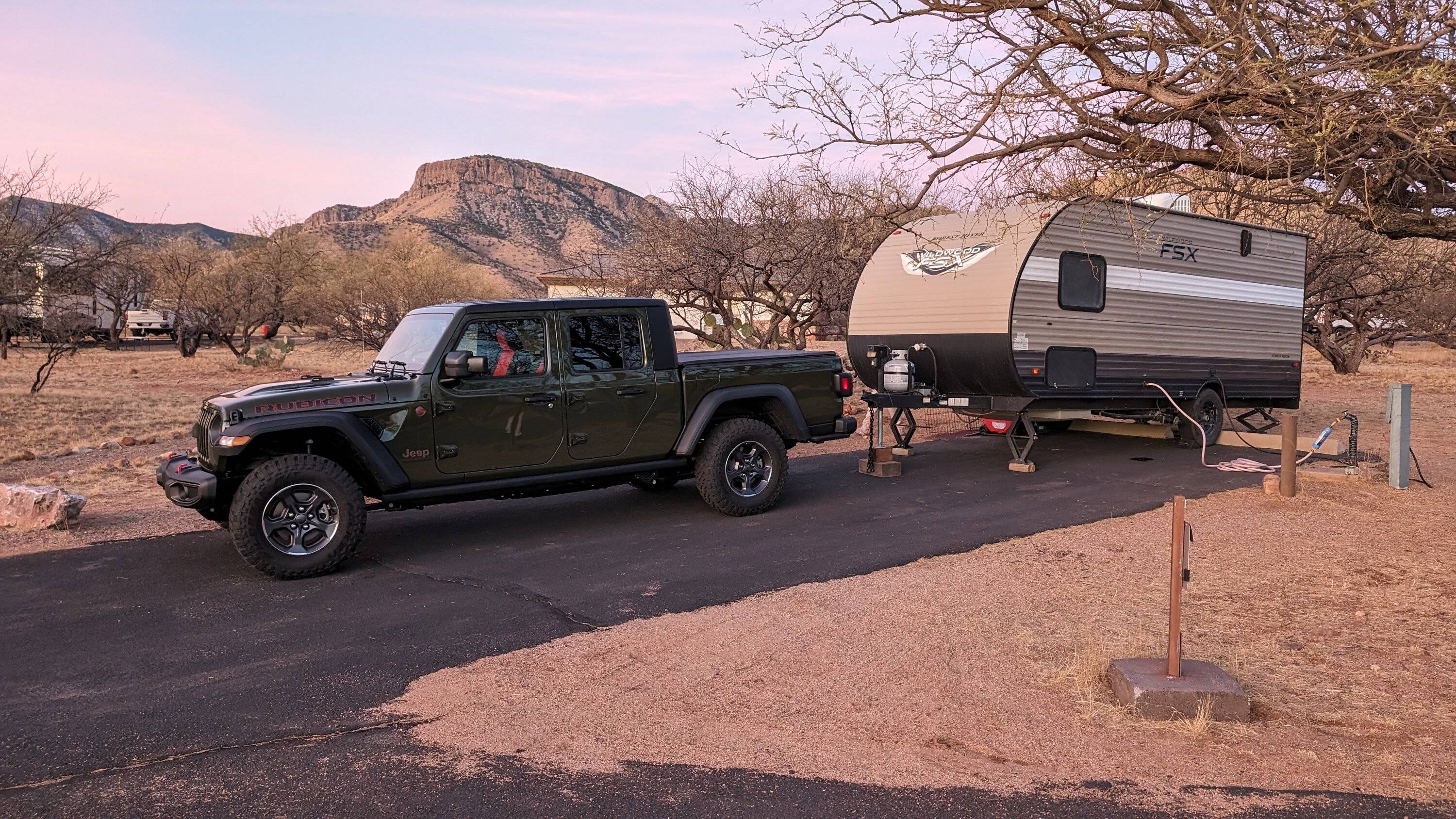Jeep Gladiator Gladiator is crap for towing PXL_20240114_141020150