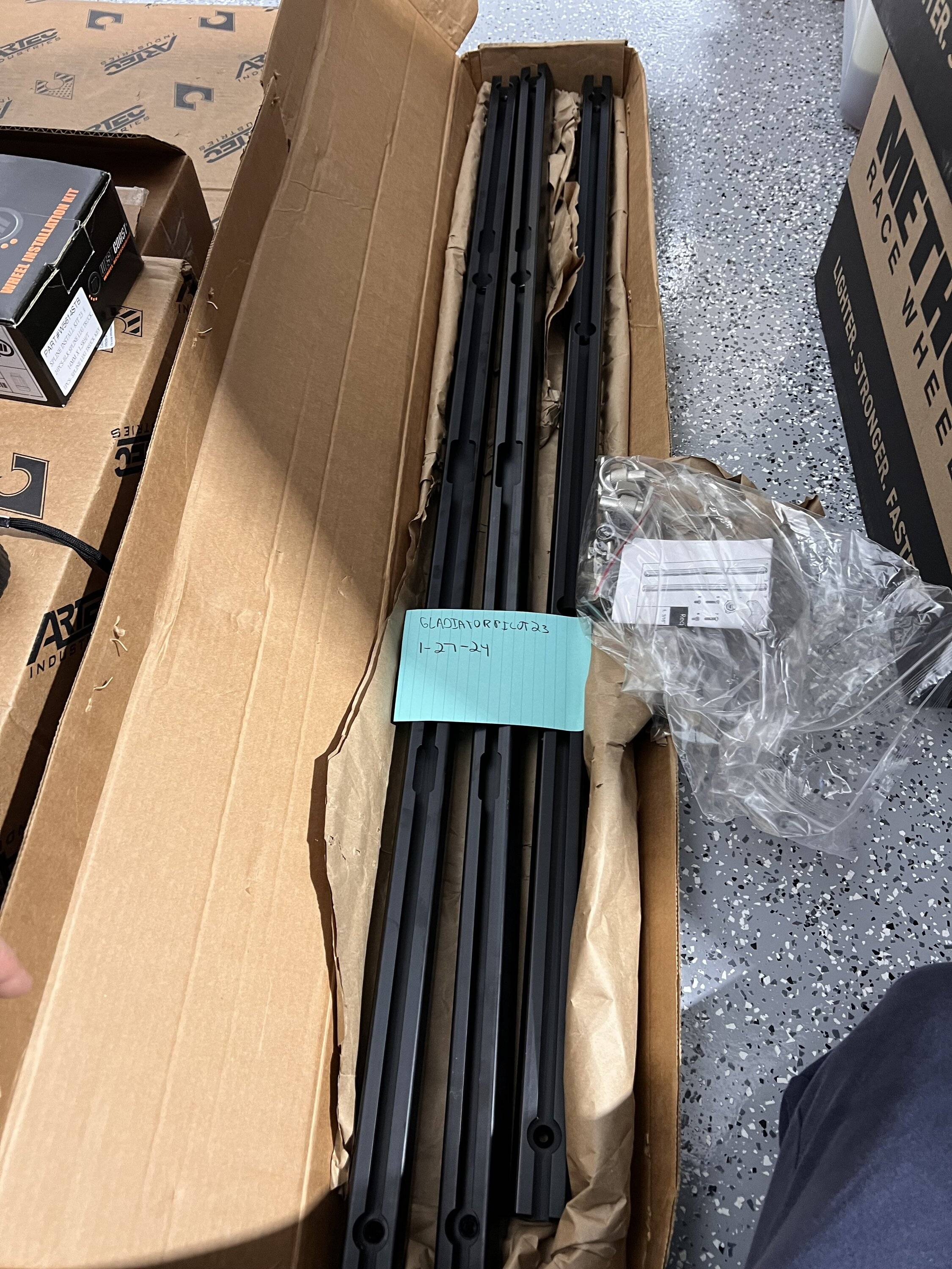 Jeep Gladiator HI Lift bed rail system billet aluminum IMG_2576