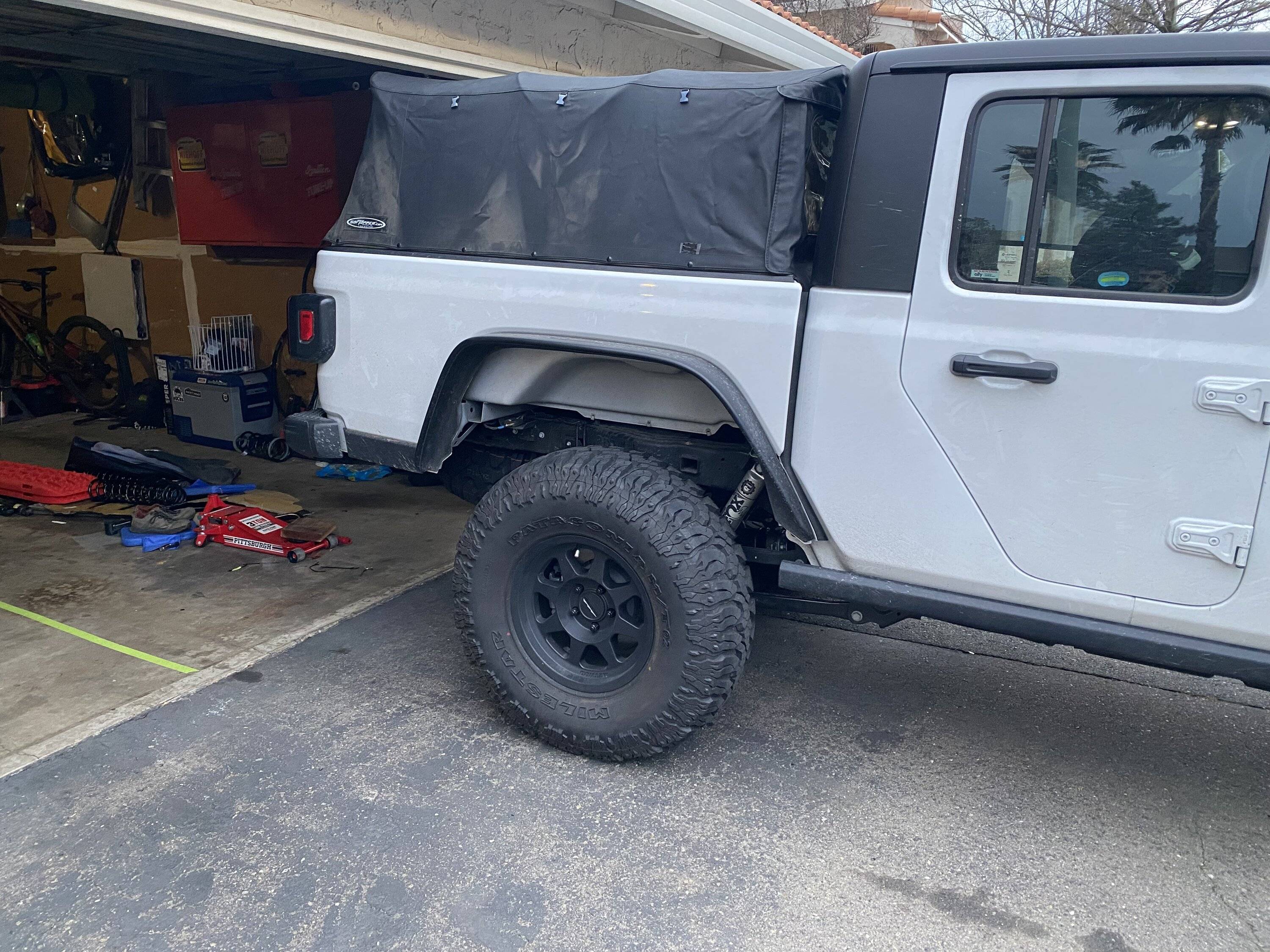 Jeep Gladiator Softopper question. Bed rails. IMG_2923