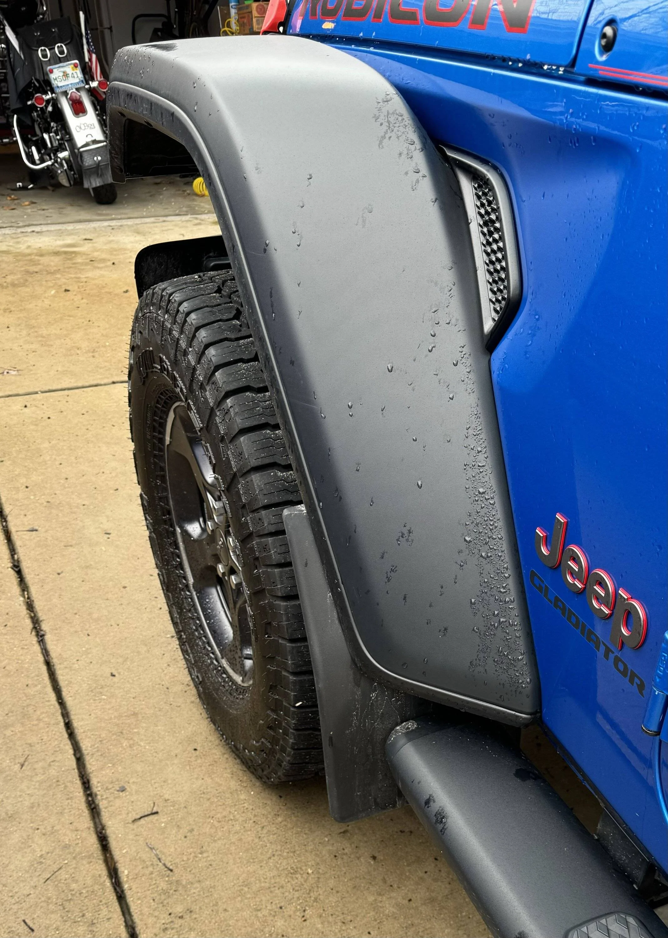 Jeep Gladiator Front mud flaps for Rubicon - show me what you have IMG_4165