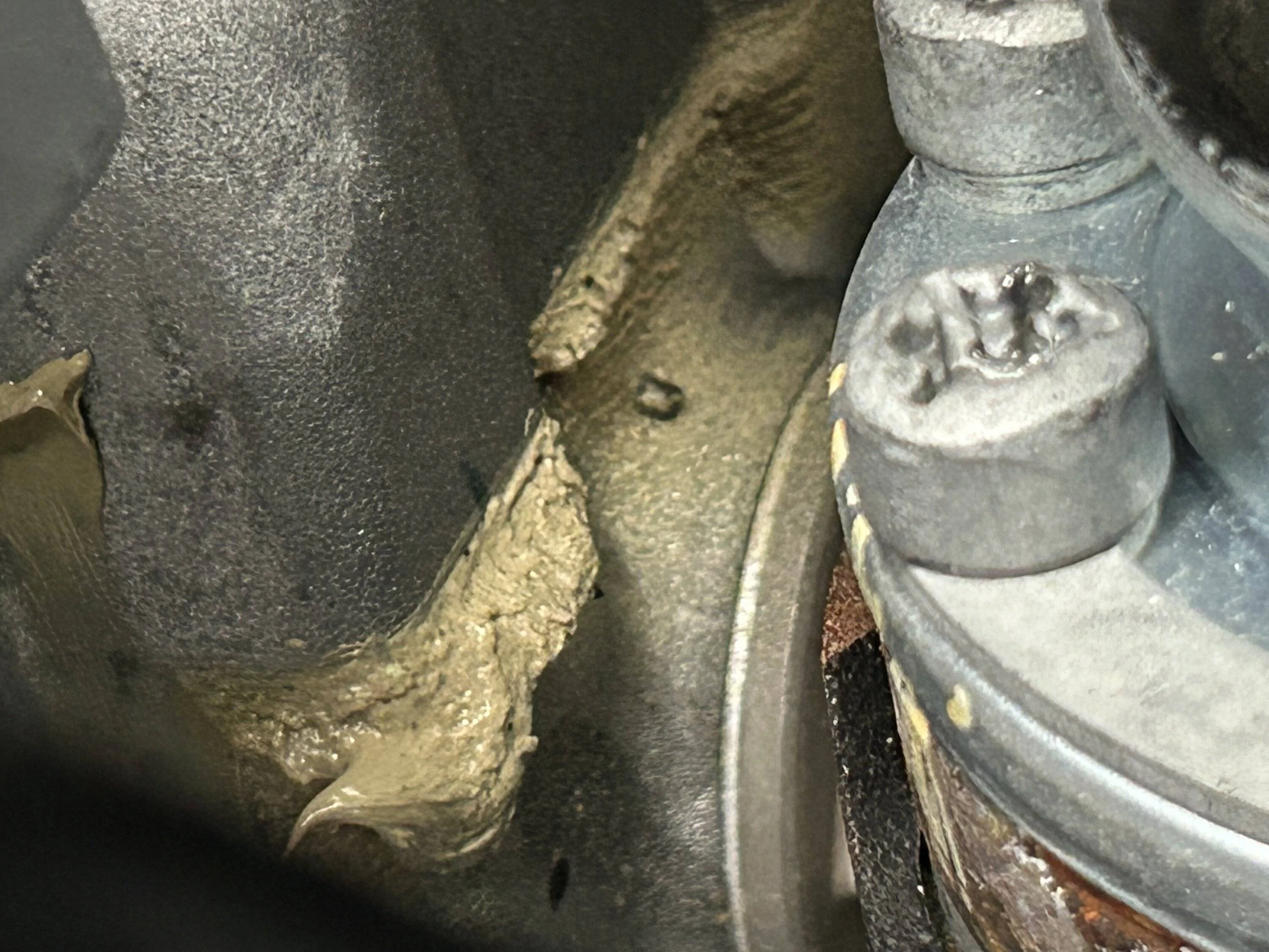 Jeep Gladiator Looks like I am due for a new front driveshaft IMG_0652