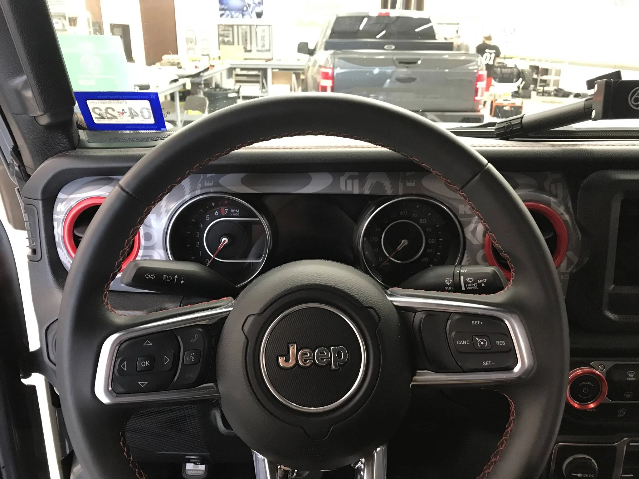 dash wrap oakley 02.webp