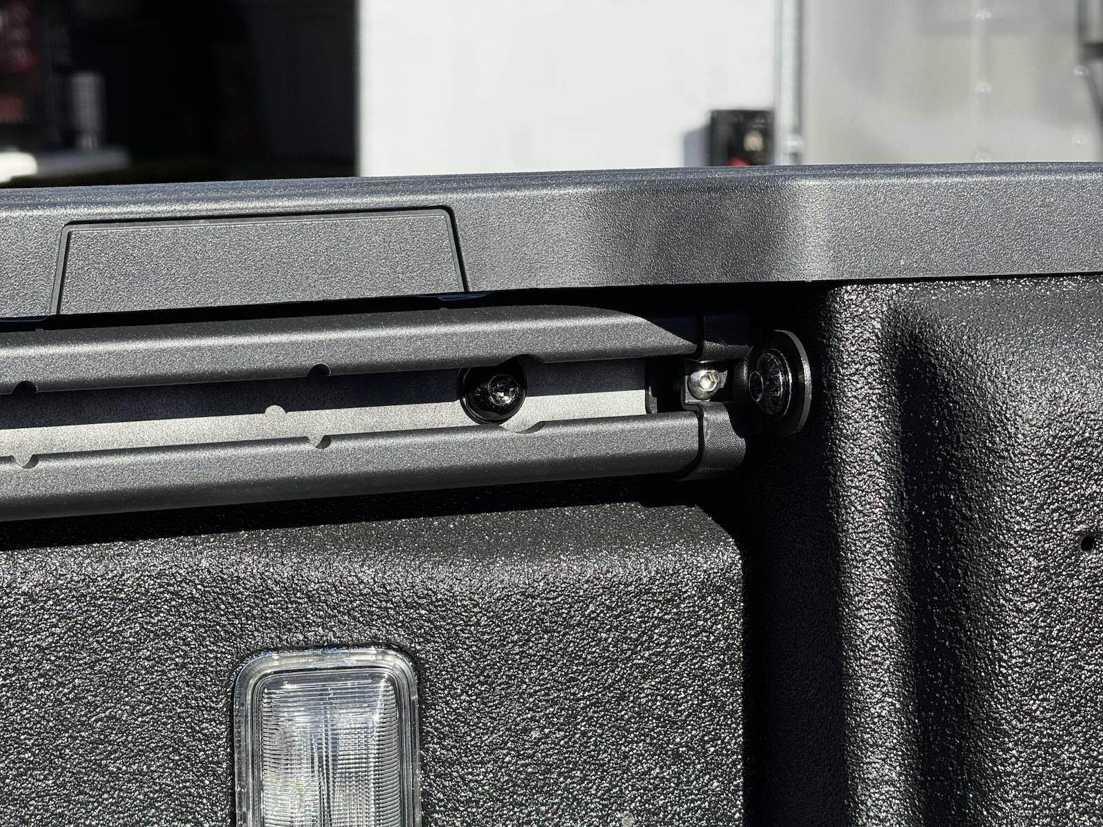 Jeep Gladiator Amazon "Trail Rail" kit -- is it defective or is it my JT? 2024-01-29 13-35-47