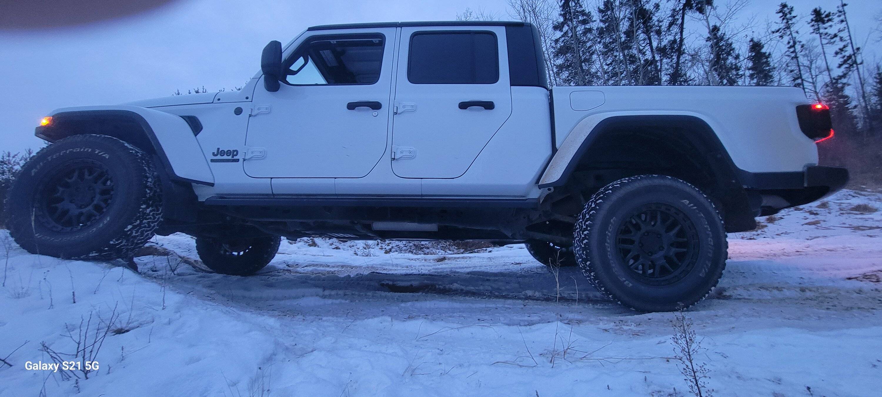 Jeep Gladiator Tires for sport s 20231205_170321