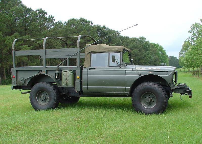Jeep Gladiator The 392 Single Cab Gladiator sells for $65,000 at Barrett-Jackson m715 usmc