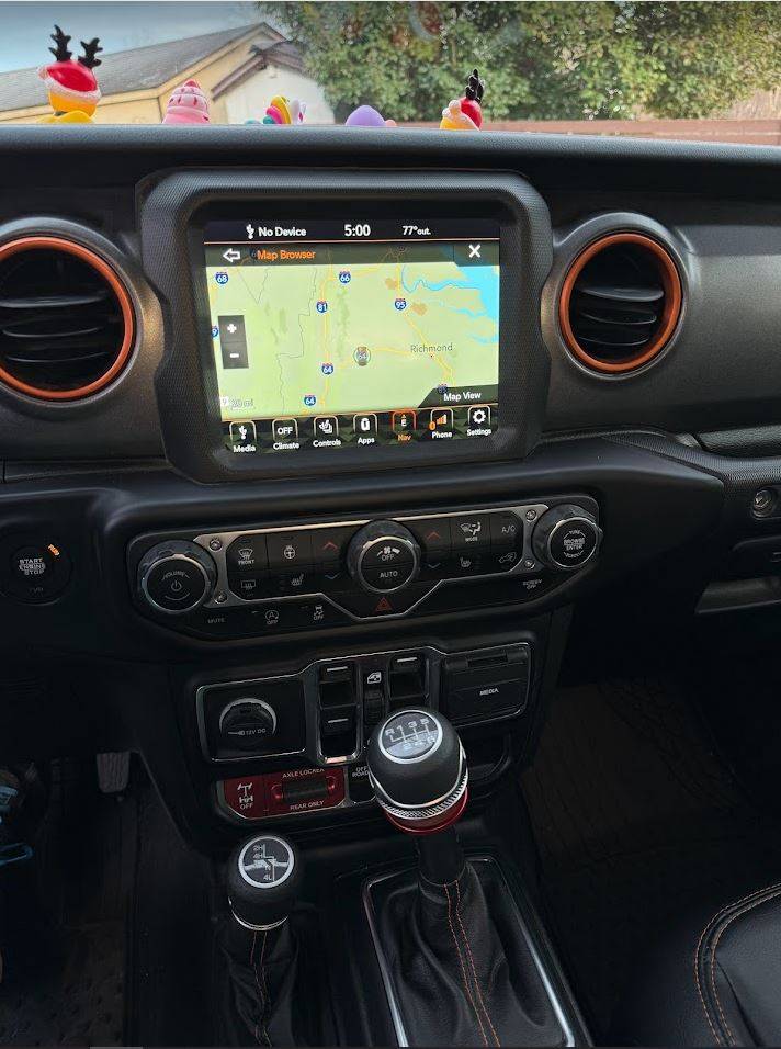 Jeep Gladiator 2022 Mojave Manual with 10k miles Capture11.JPG