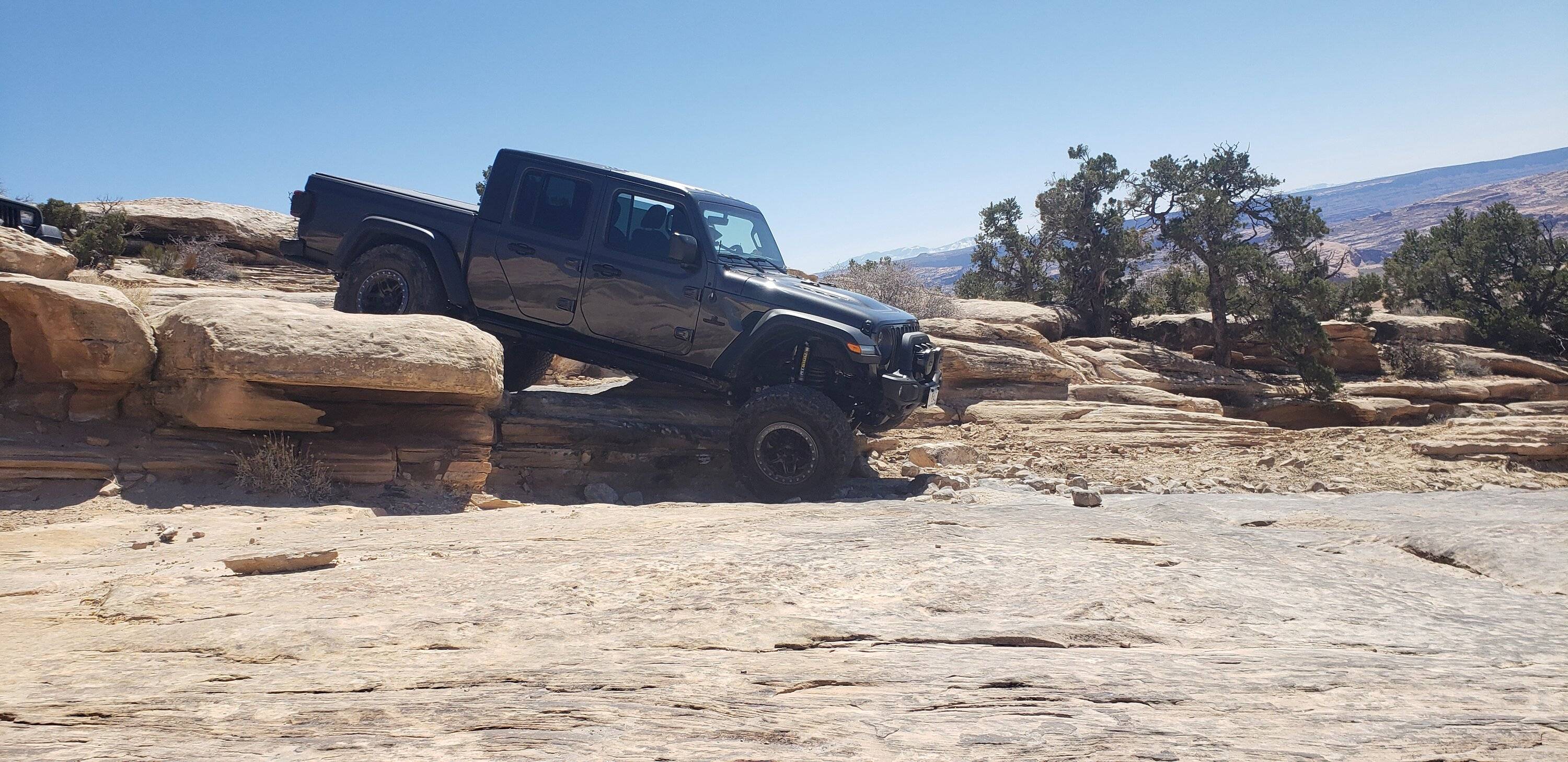 Jeep Gladiator Final Decision...Which Lift Kit...Buying This Weekend 20230406_134551
