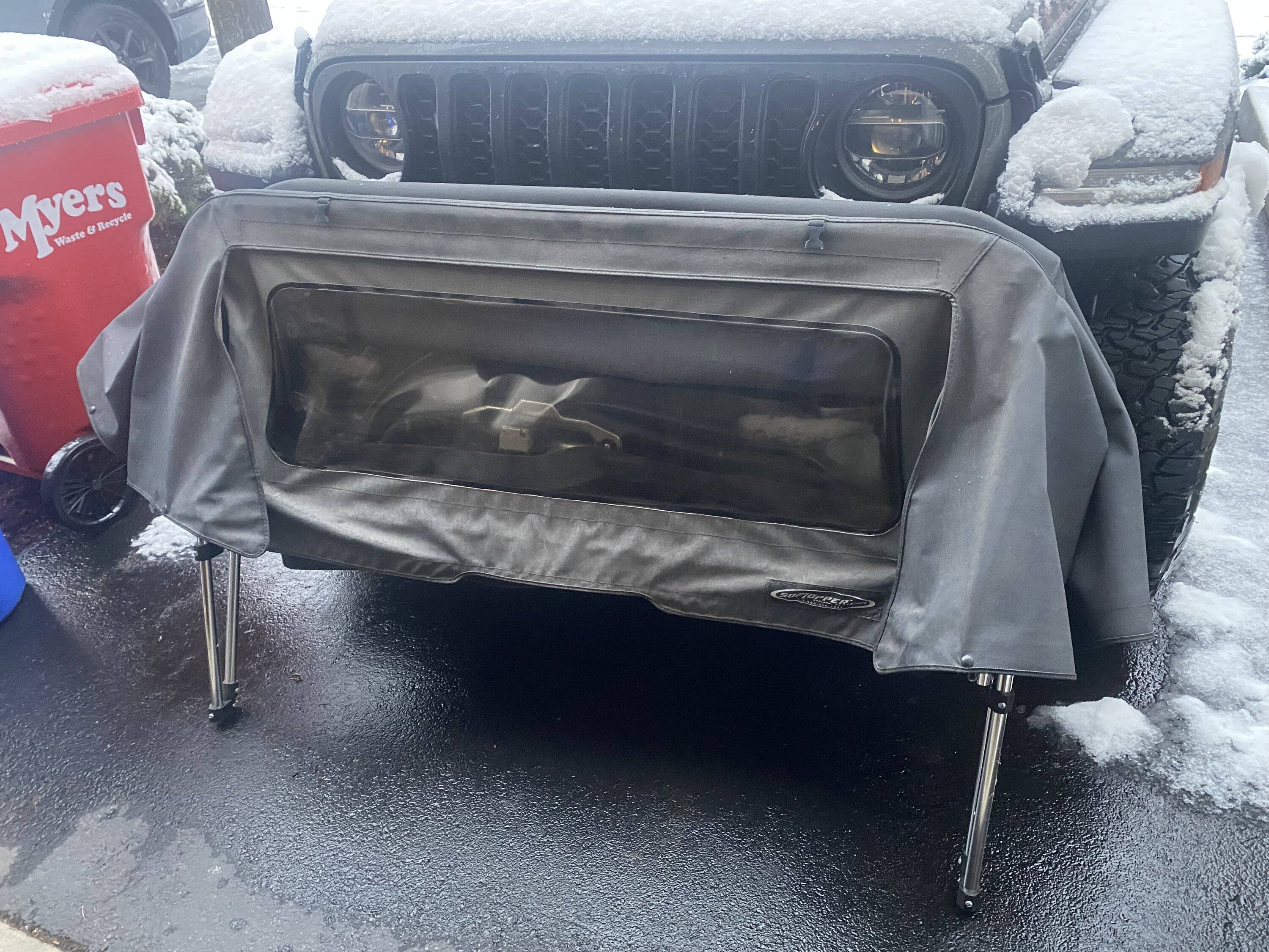 Jeep Gladiator Softopper Bed Cap IMG_9002