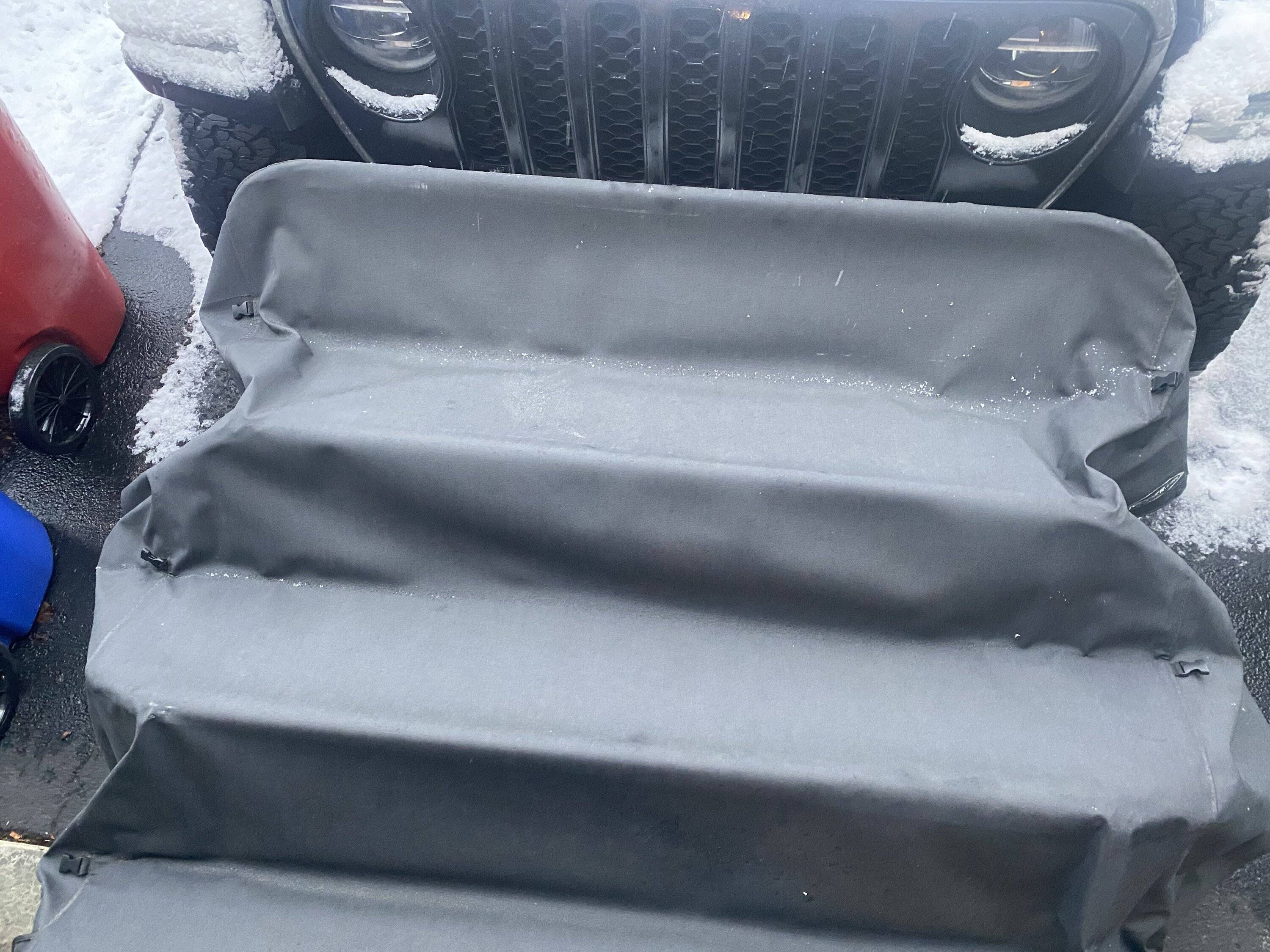 Jeep Gladiator Softopper Bed Cap IMG_9004