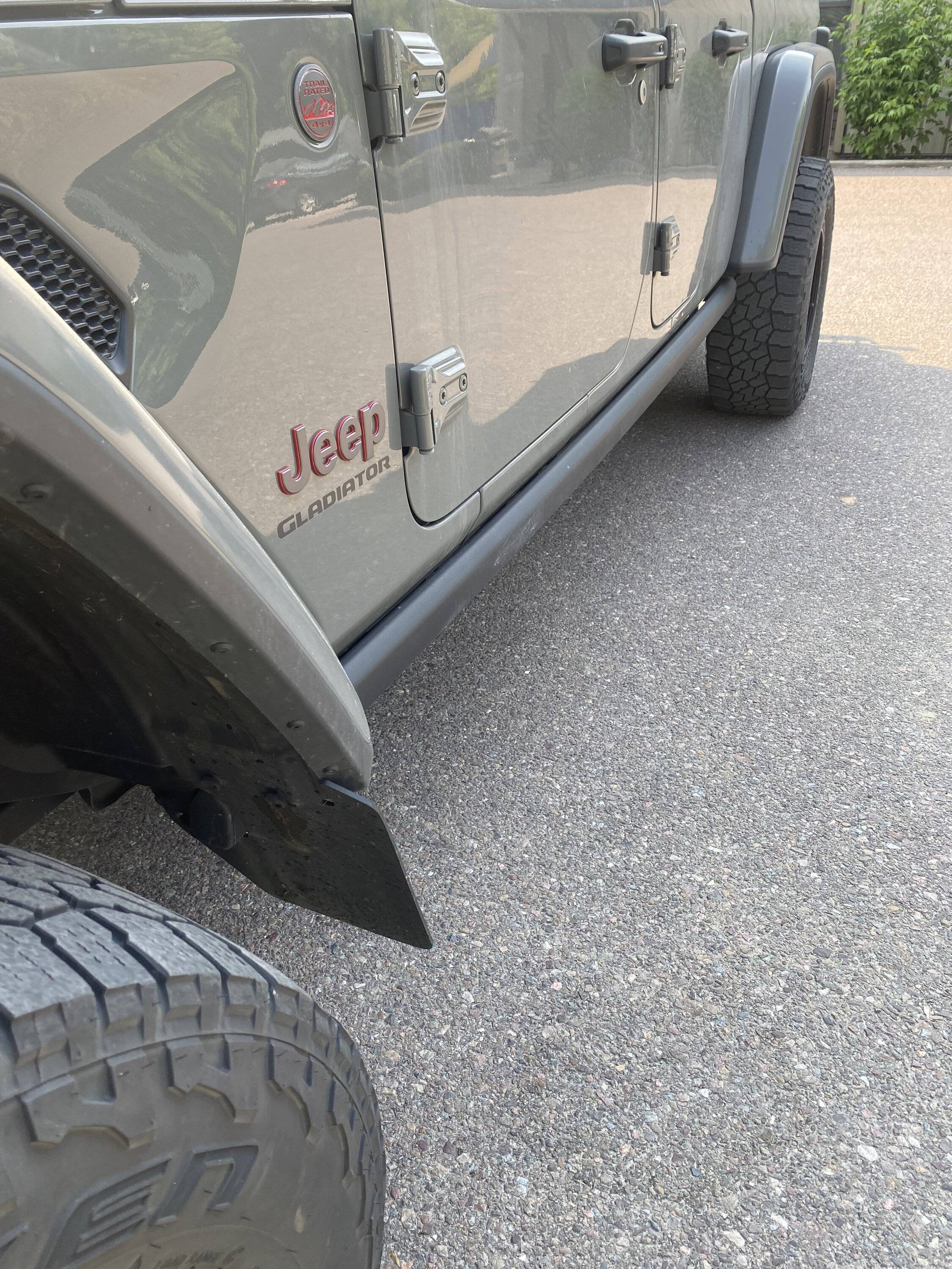 Jeep Gladiator Rubicon Rock Sliders IMG_8032
