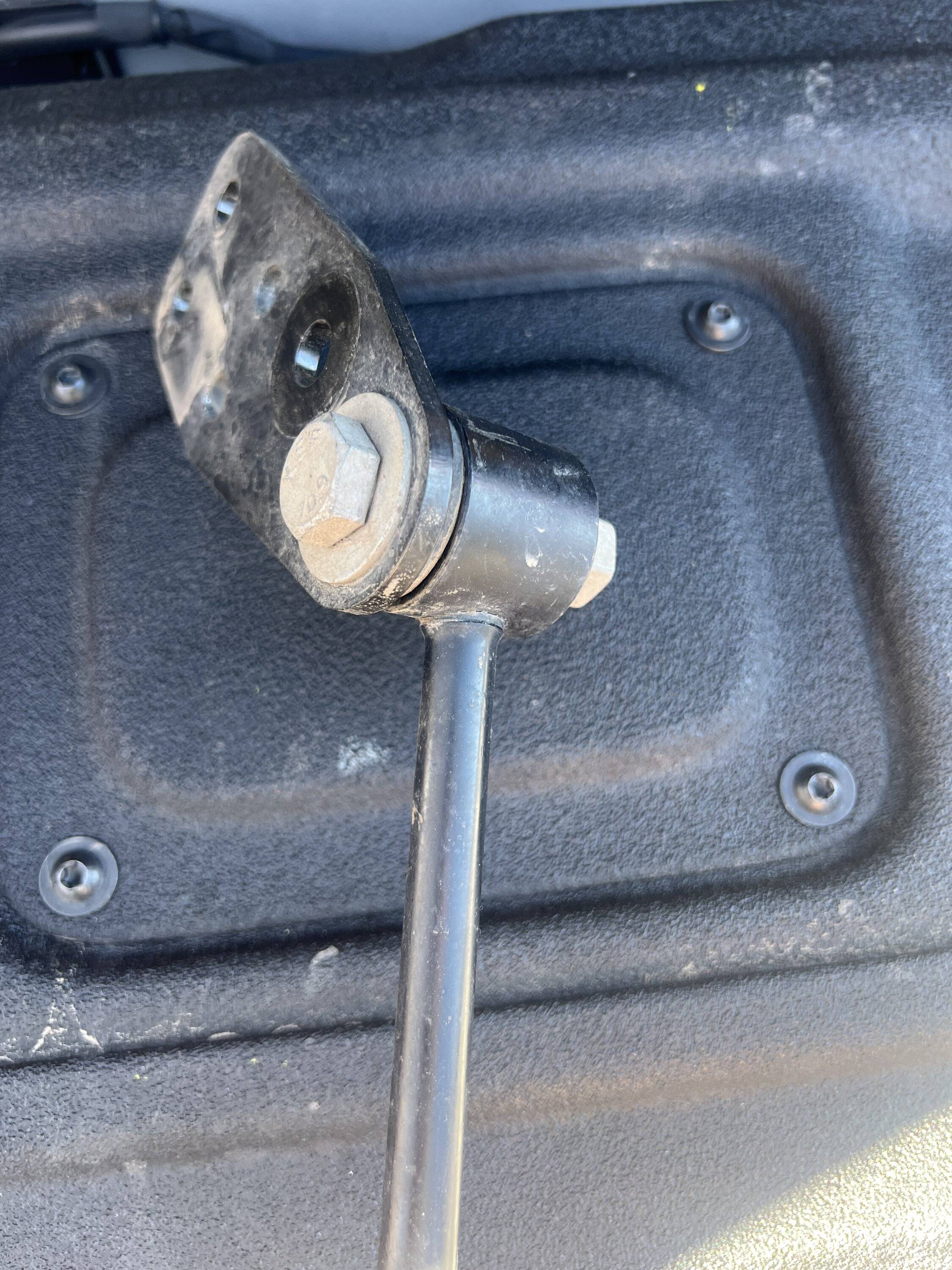 Jeep Gladiator EVO MFG sway bar end links aev mount.JPG