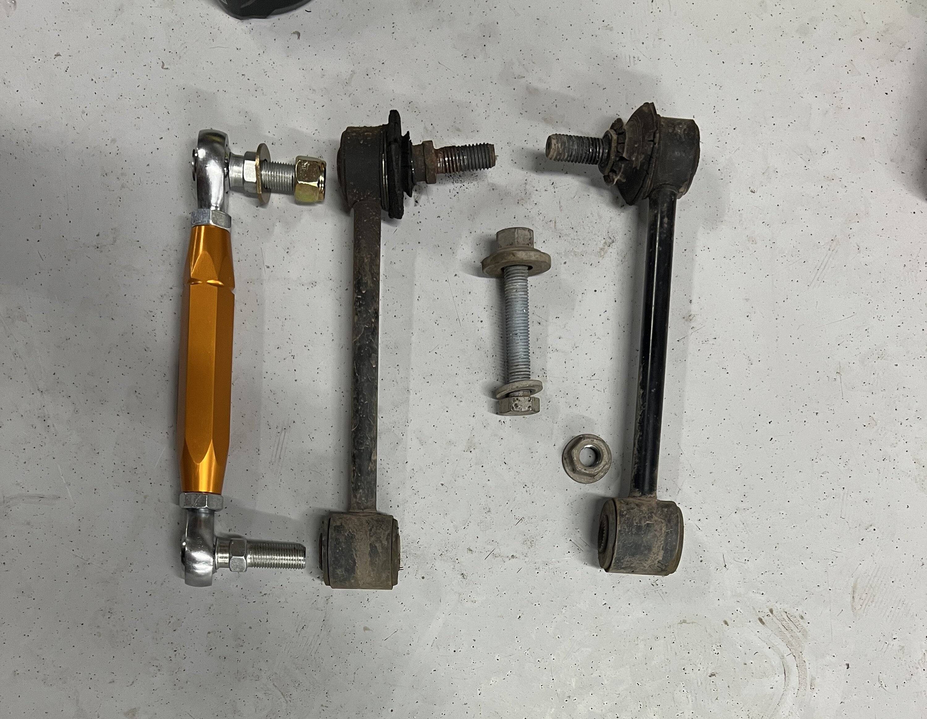 Jeep Gladiator EVO MFG sway bar end links IMG_3072
