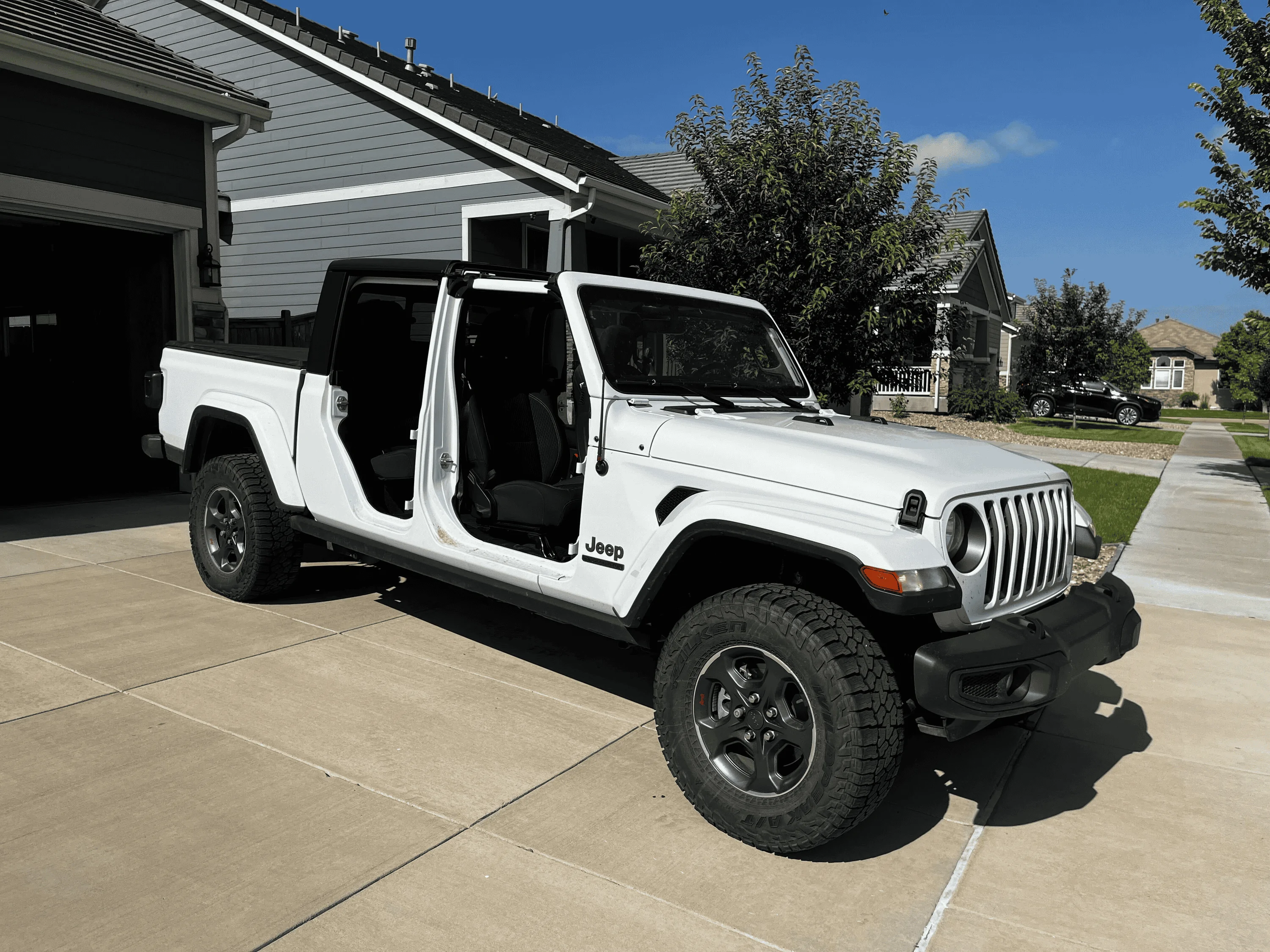 Jeep Gladiator Looking to trade wheels, Rubicon for Overland style wheel DENVER, CO 1706741625559