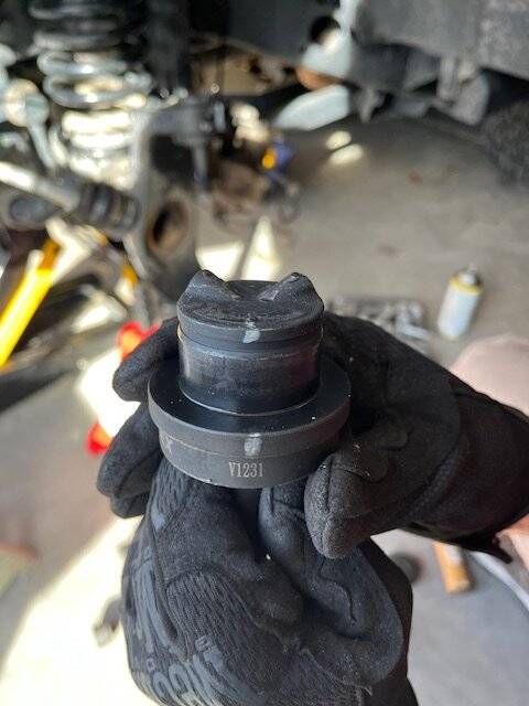 Jeep Gladiator Passenger side U Joint Broke balljoint