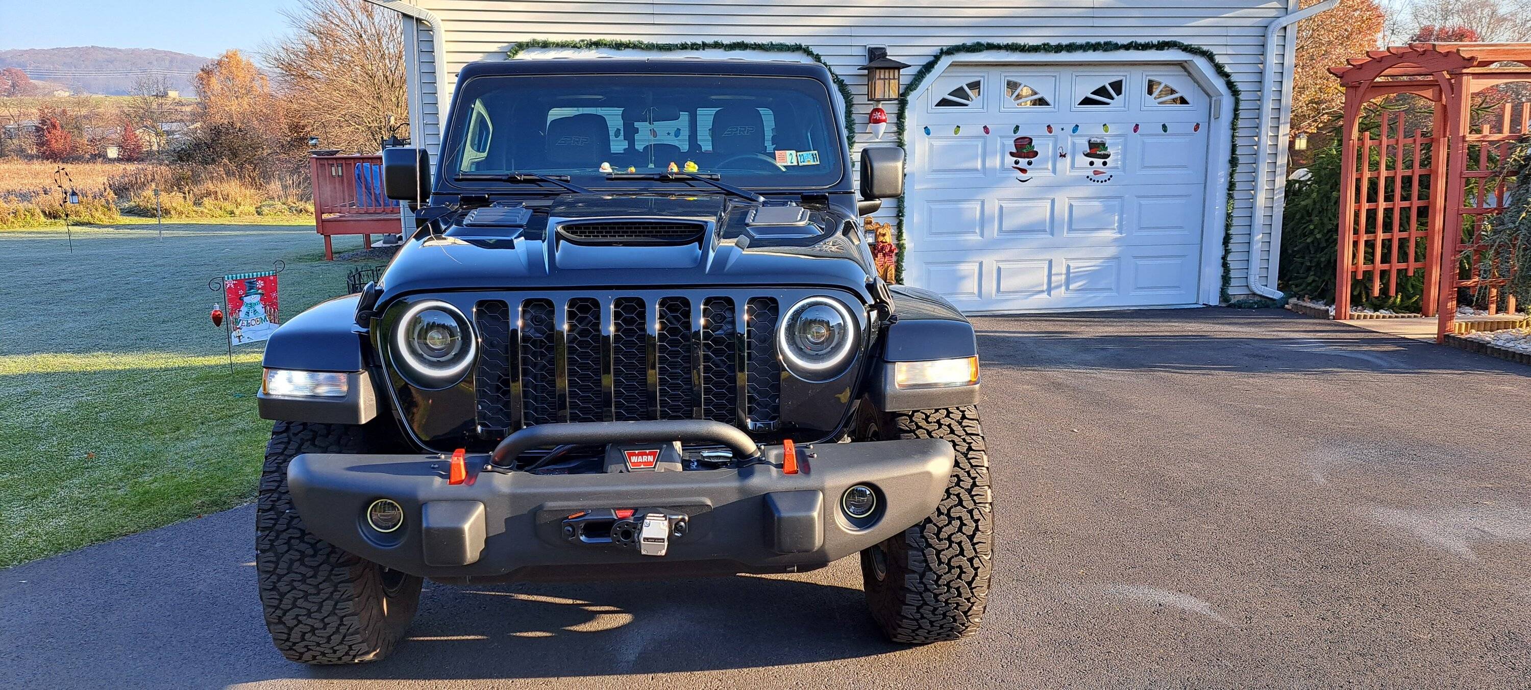 Jeep Gladiator Sport-S stock bumper and a winch....educate me 20231116_082003